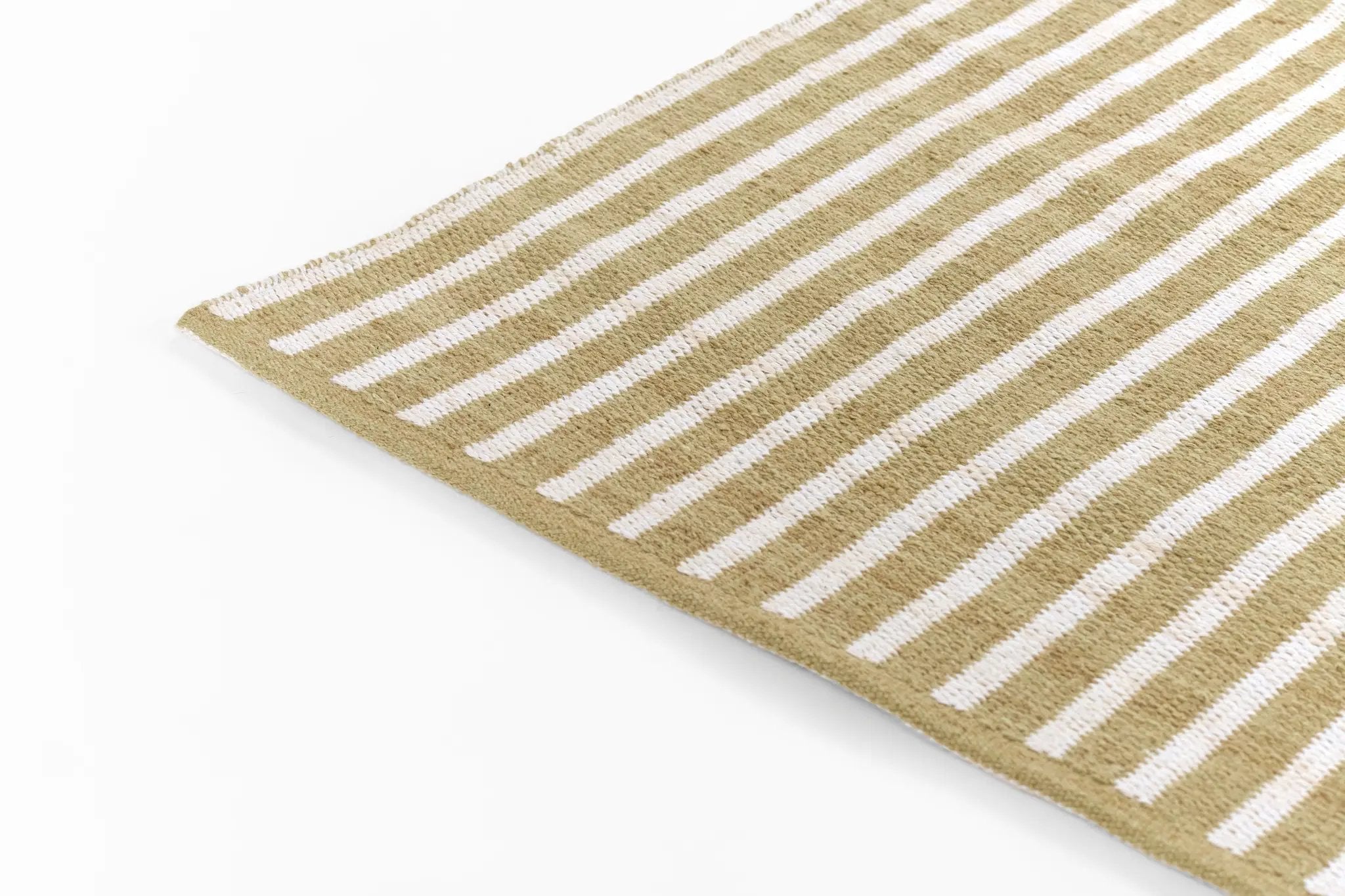 Caicos CAI-4 Green Area Rug by Momeni