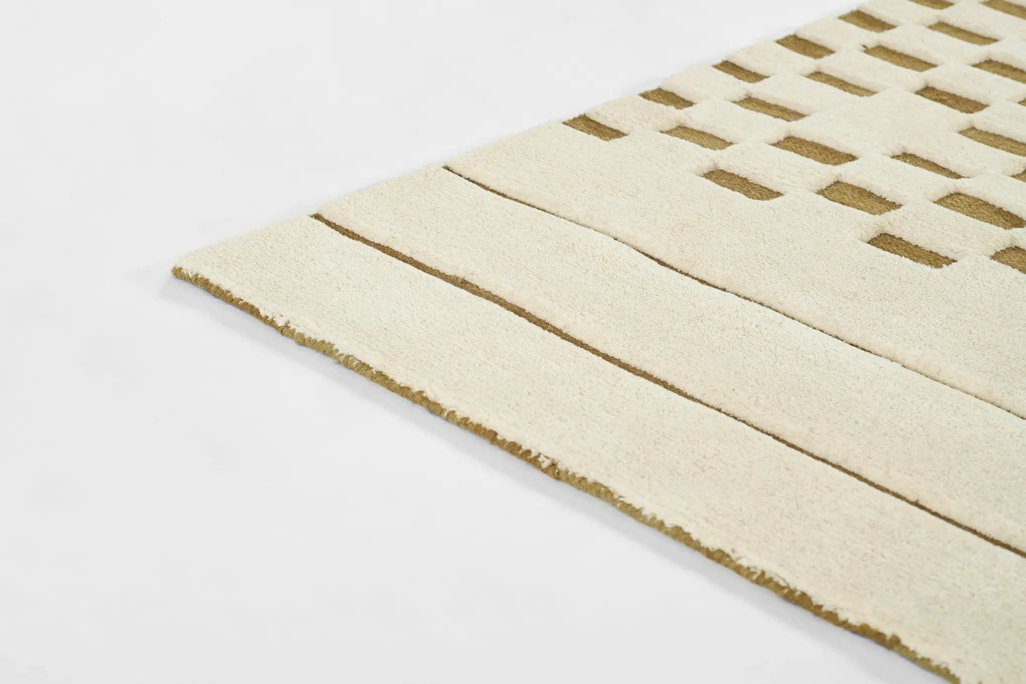 Canyon CYN-3 Green Area Rug by Momeni