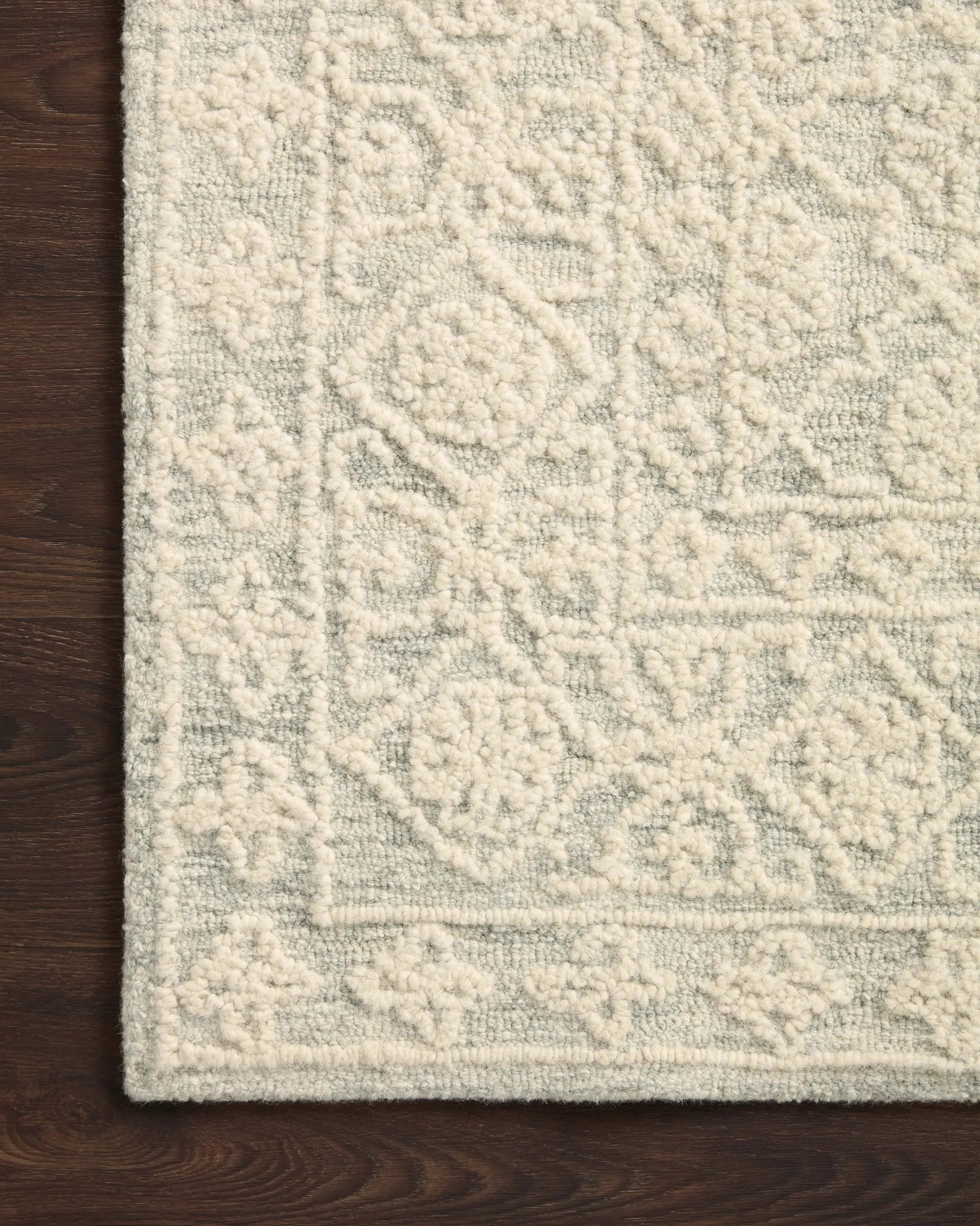Cecelia CEC-01 Mist / Ivory Area Rug by Loloi