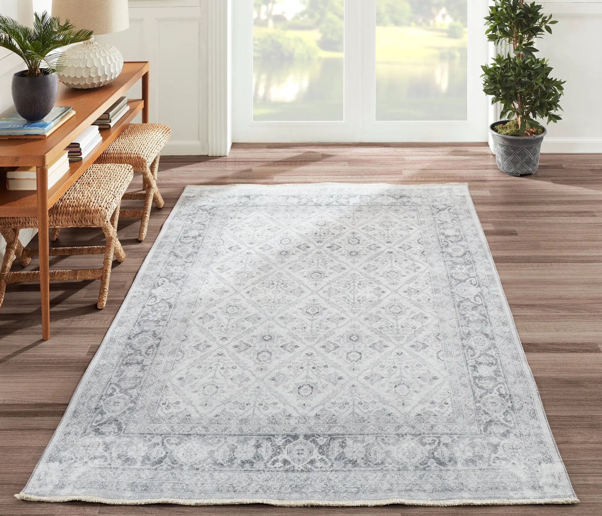 Chandler CHN-4 Gray Area Rug by Momeni