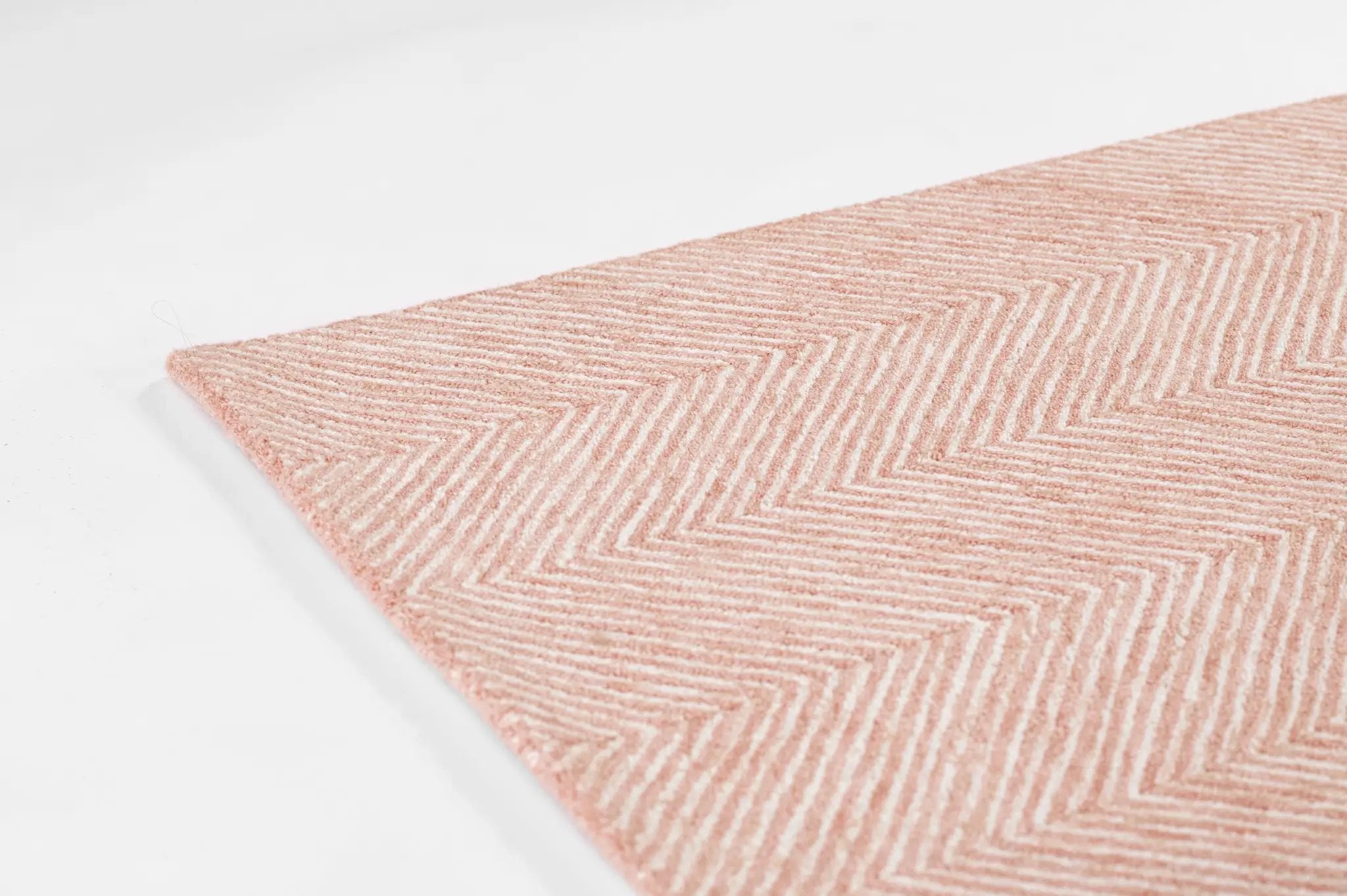 Charles CHR-1 Pink Area Rug by Momeni