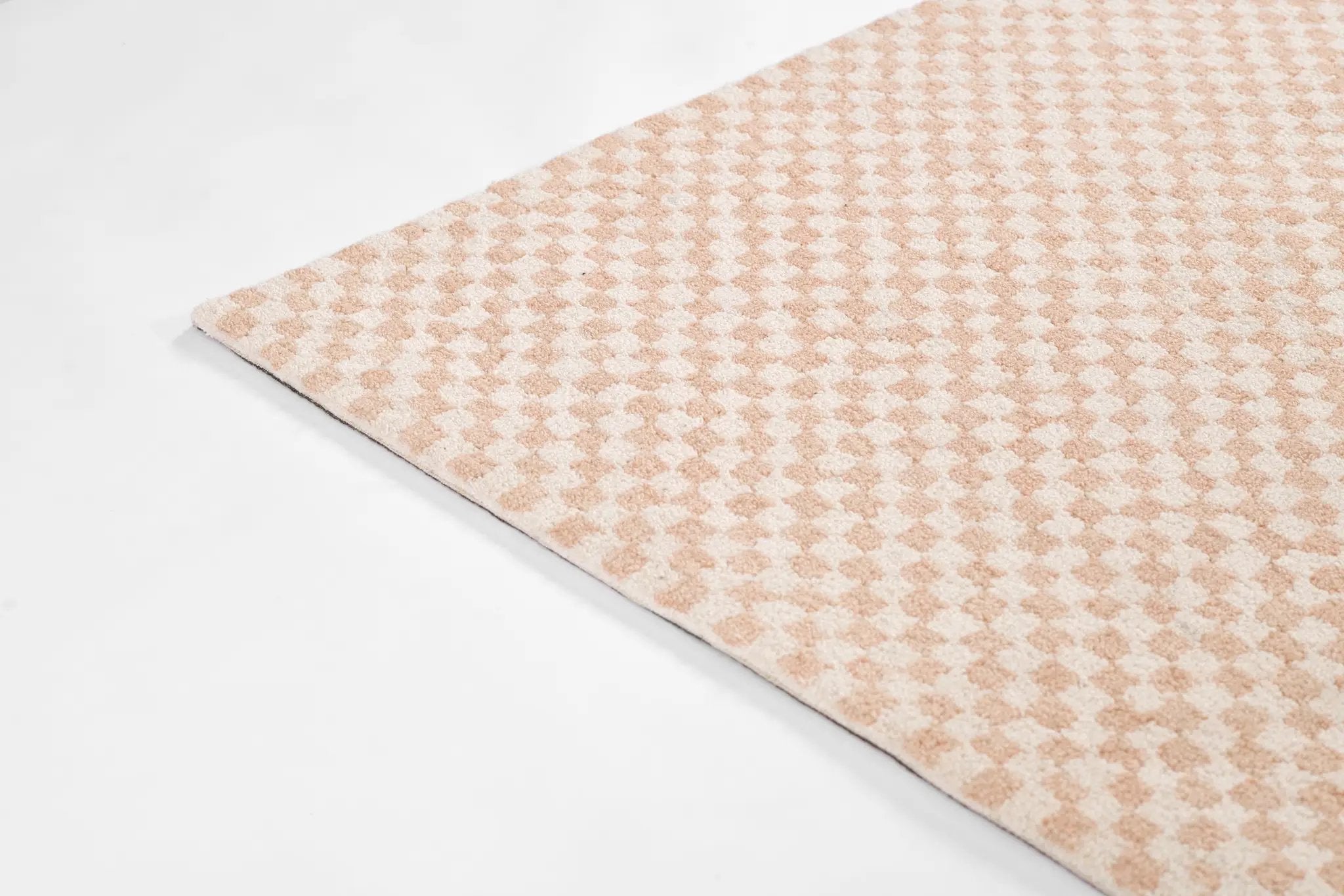 Charles CHR-2 Pink Area Rug by Momeni