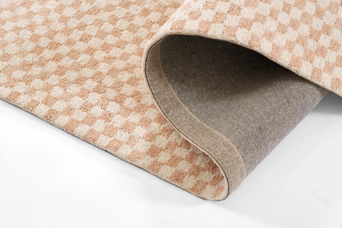 Charles CHR-2 Pink Area Rug by Momeni