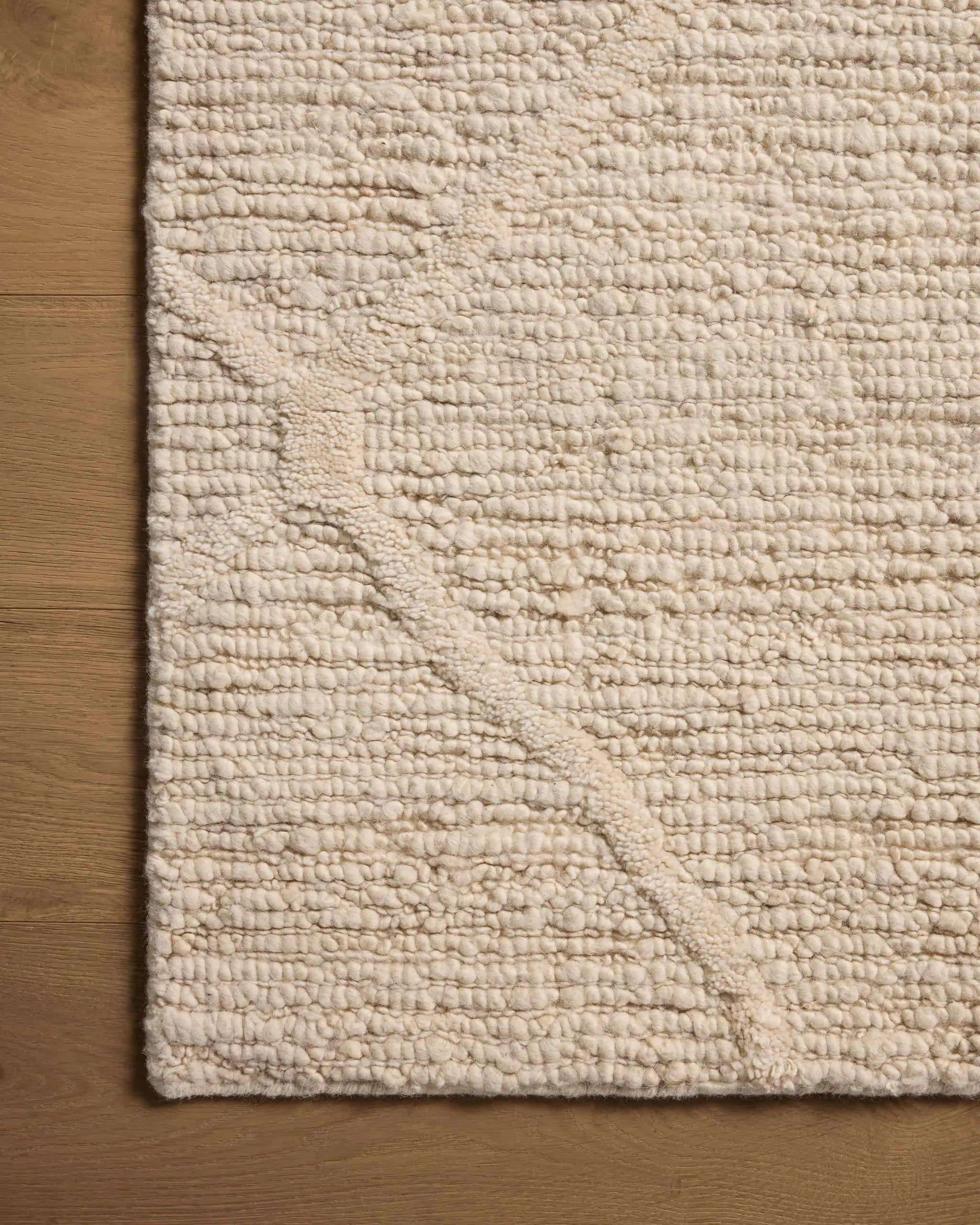 Cline CLI-01 Ivory Area Rug by Loloi