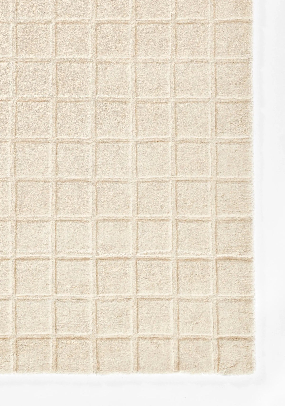 Contour CON-1 Ivory Area Rug by Momeni