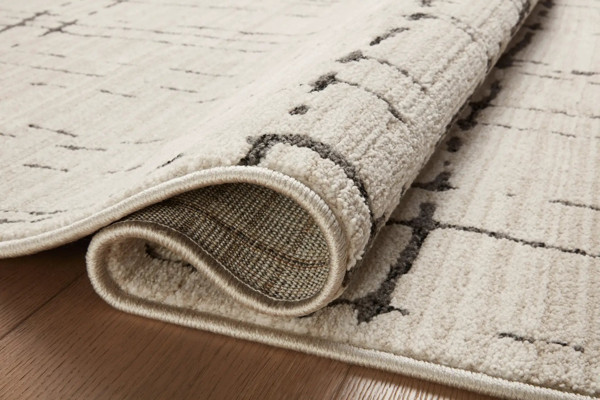 Darby DAR-06 Sand / Dk. Grey Area Rug by Loloi