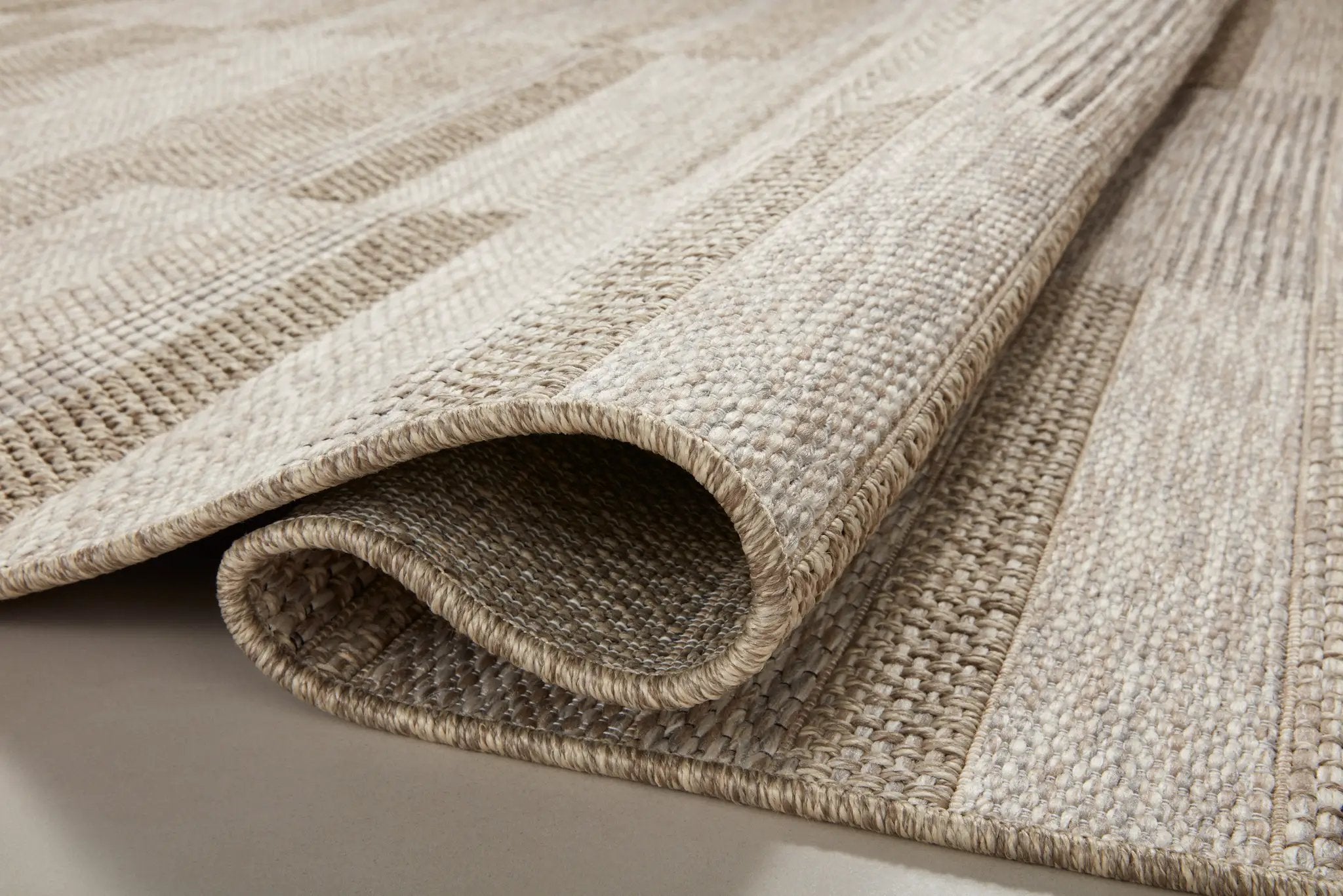 Dawn DAW-03 Natural Area Rug by Loloi