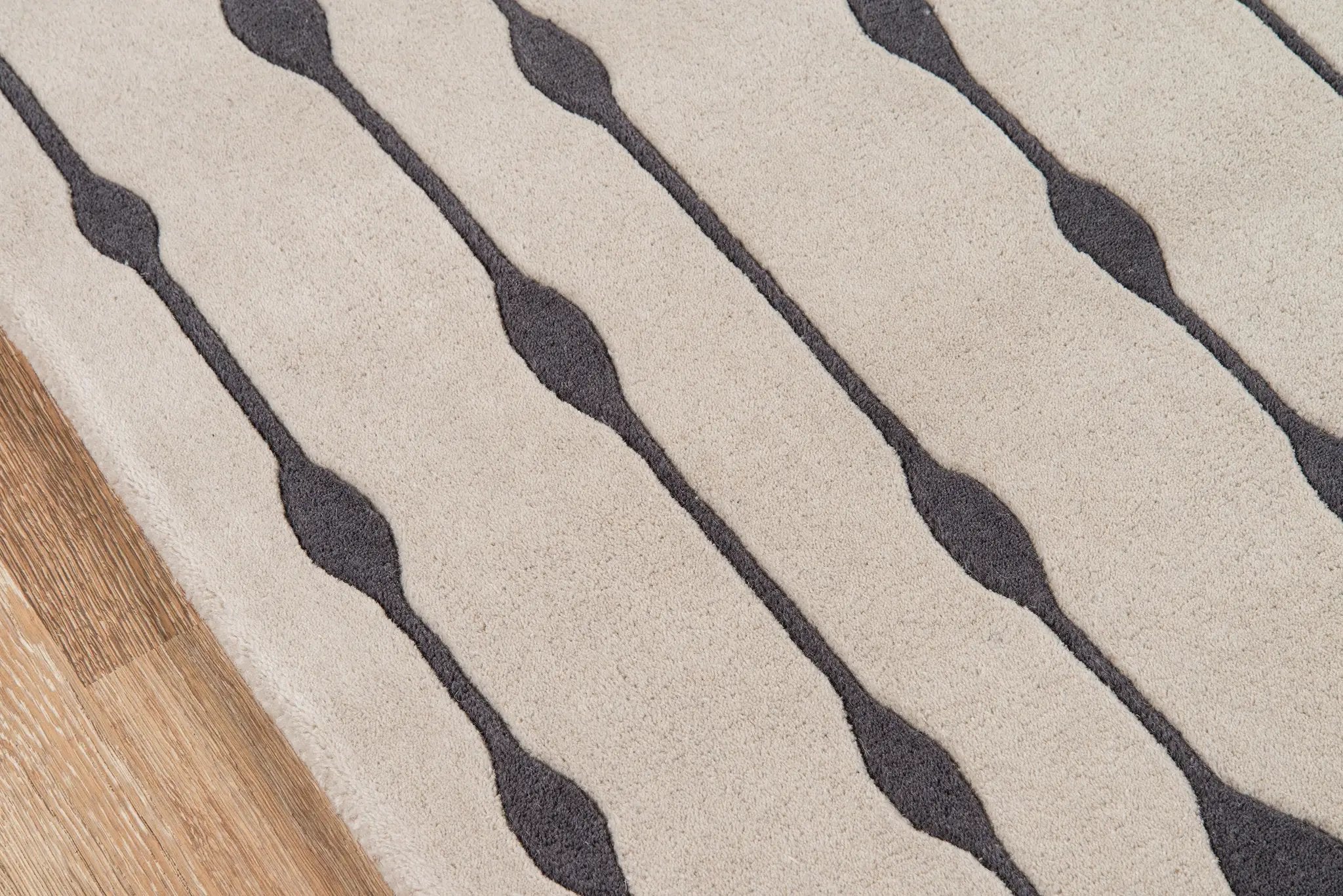 Delhi DL-64 Gray Area Rug by Momeni