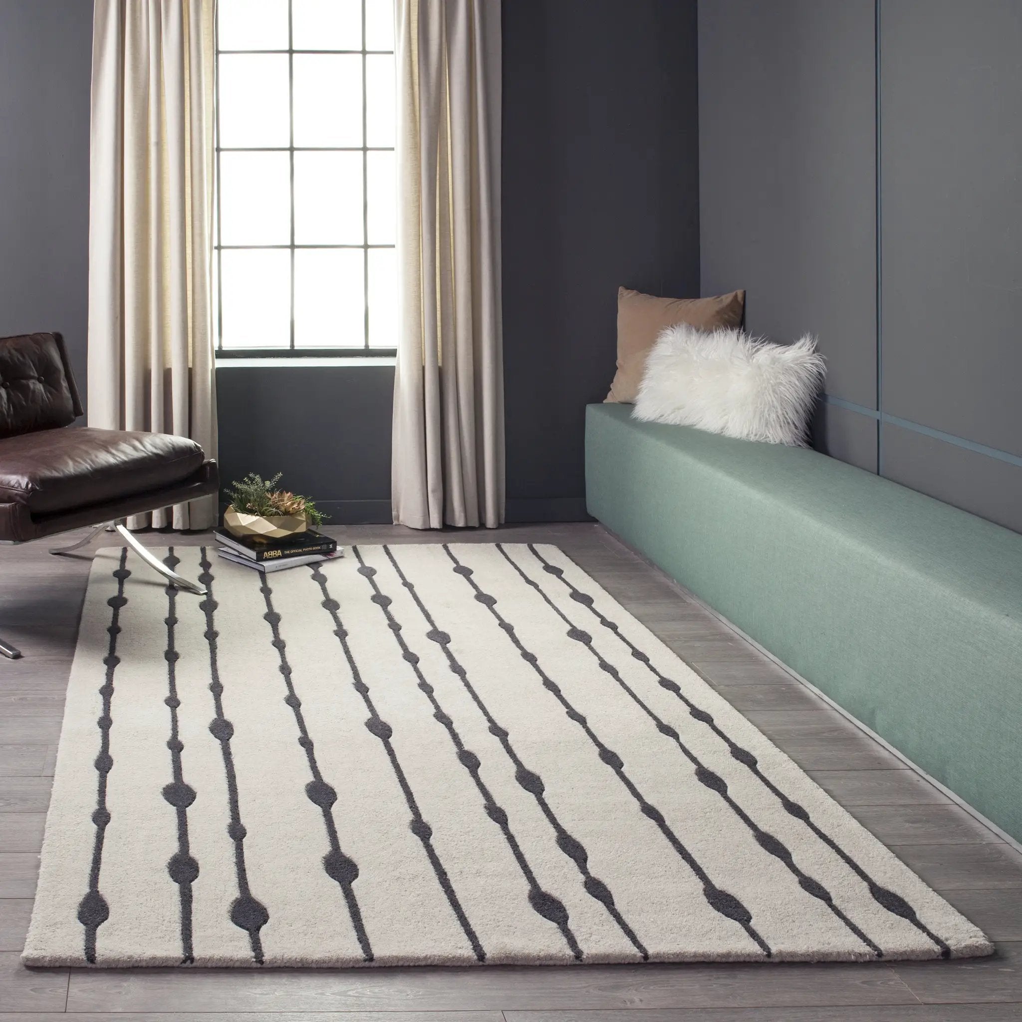 Delhi DL-64 Gray Area Rug by Momeni