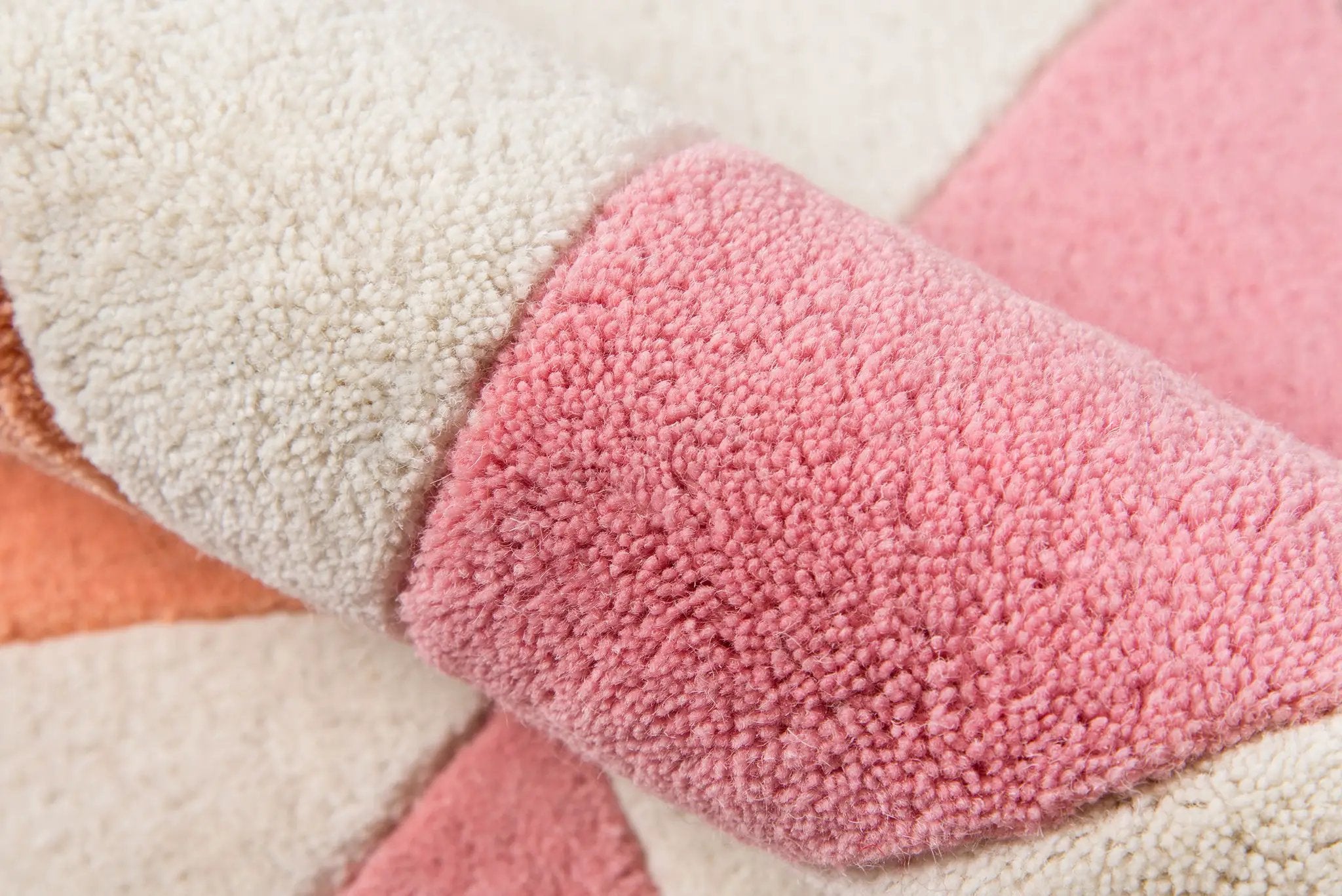 Delmar DEL-6 (Agatha Side Triangle) Pink Area Rug by Novogratz by Momeni