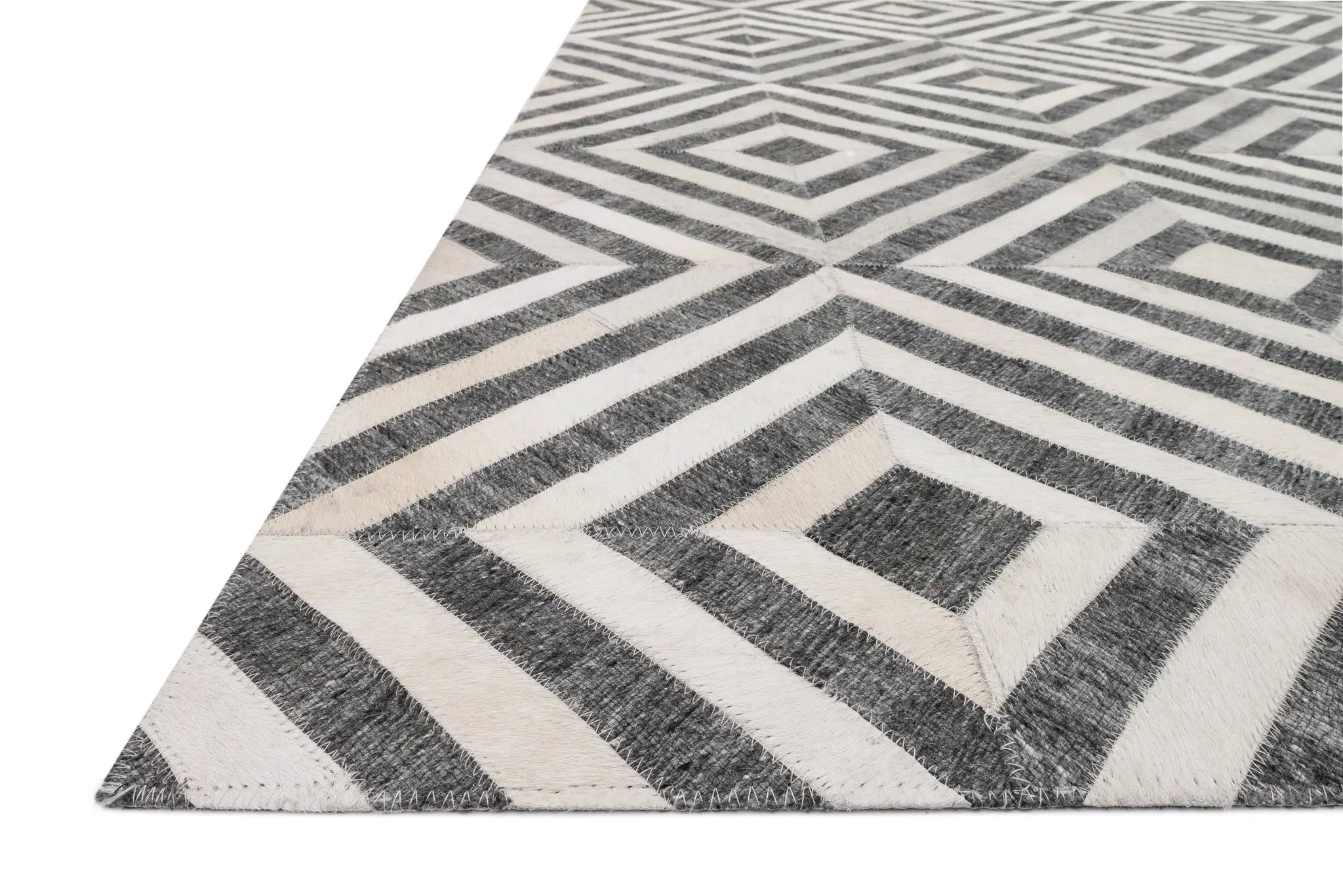 Dorado DB-03 Charcoal / Ivory Area Rug by Loloi