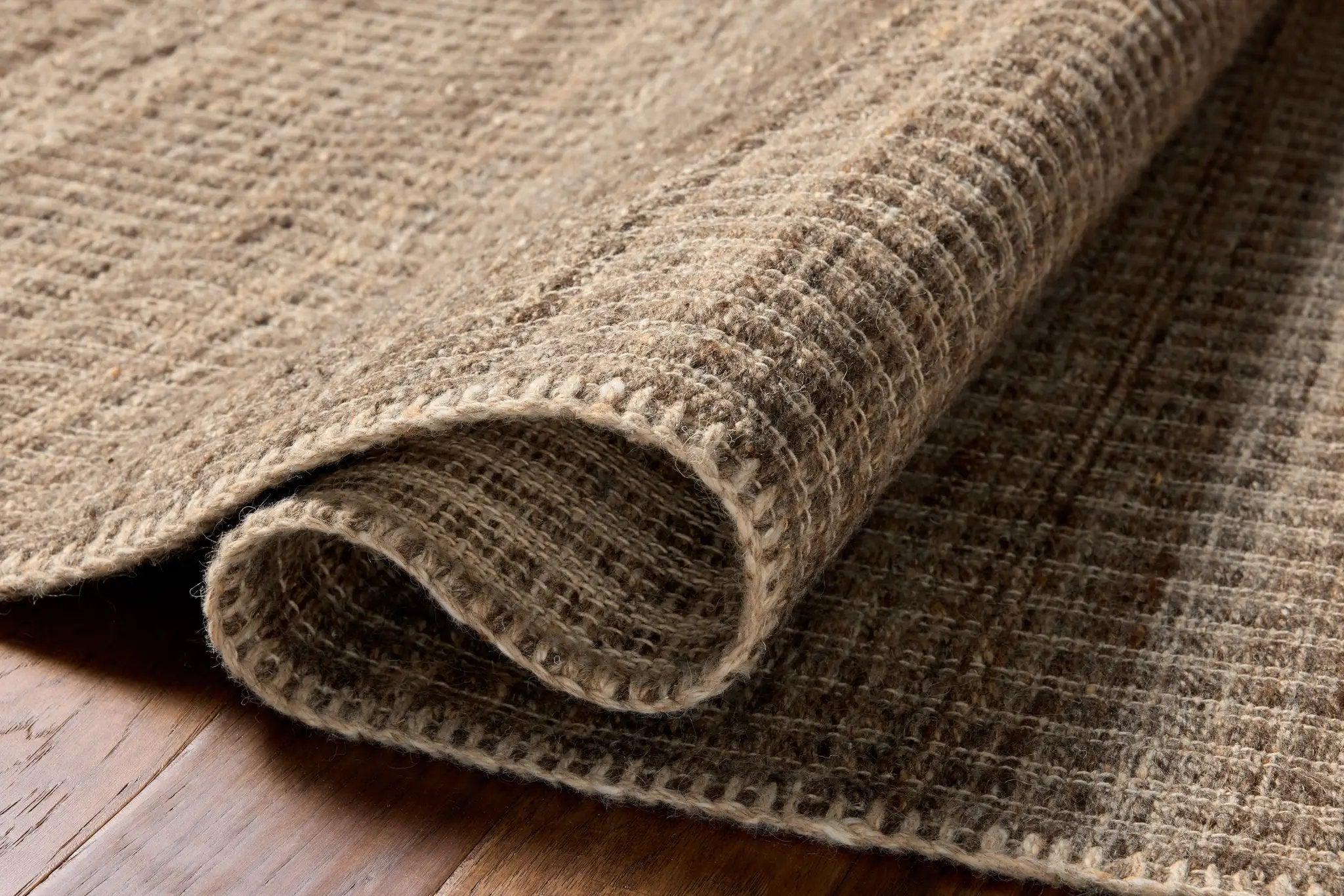 Elma ELM-01 Bark Area Rug by Loloi
