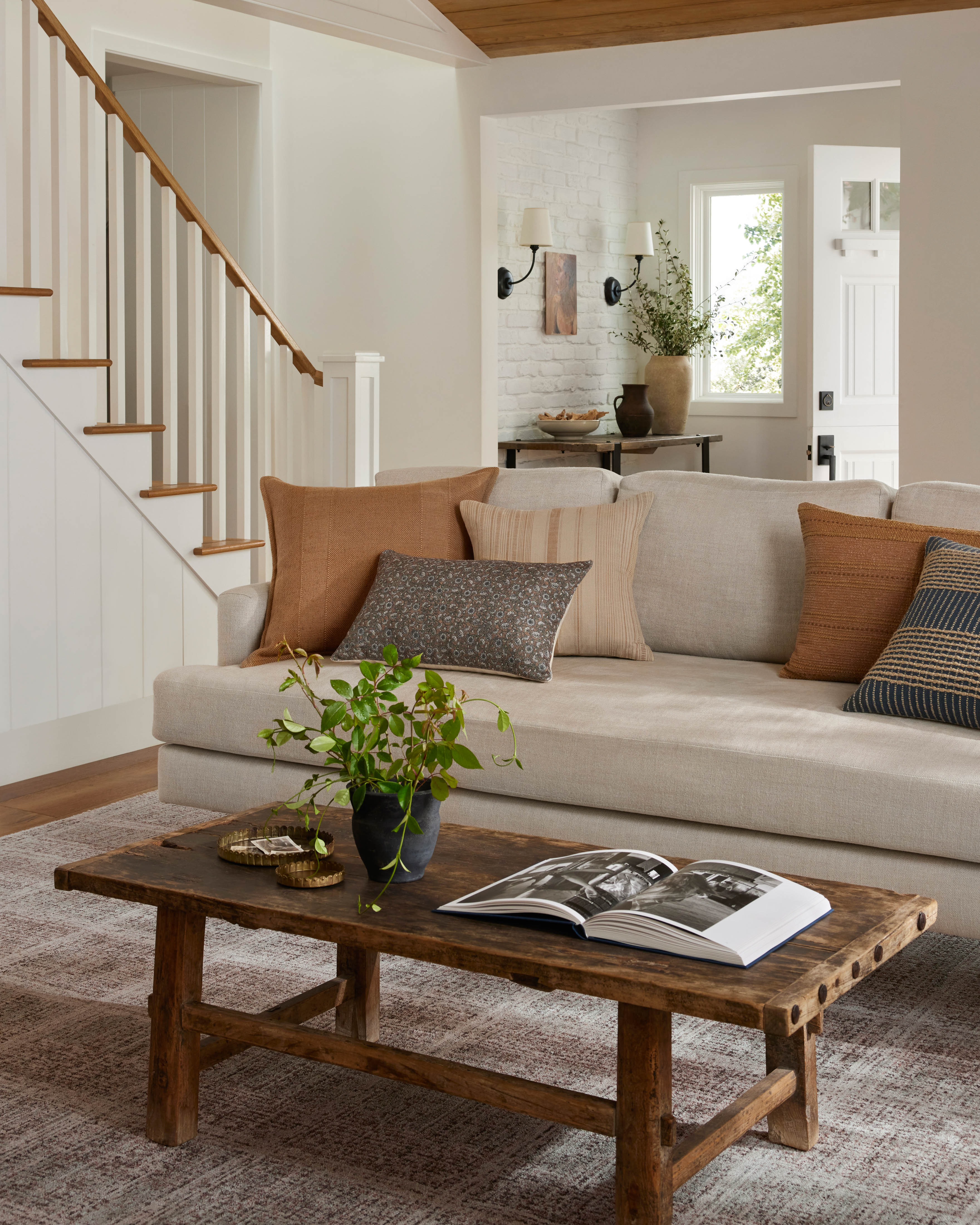 Angela Rose x Loloi Ember EMB-10 Fog / Dove Area Rug