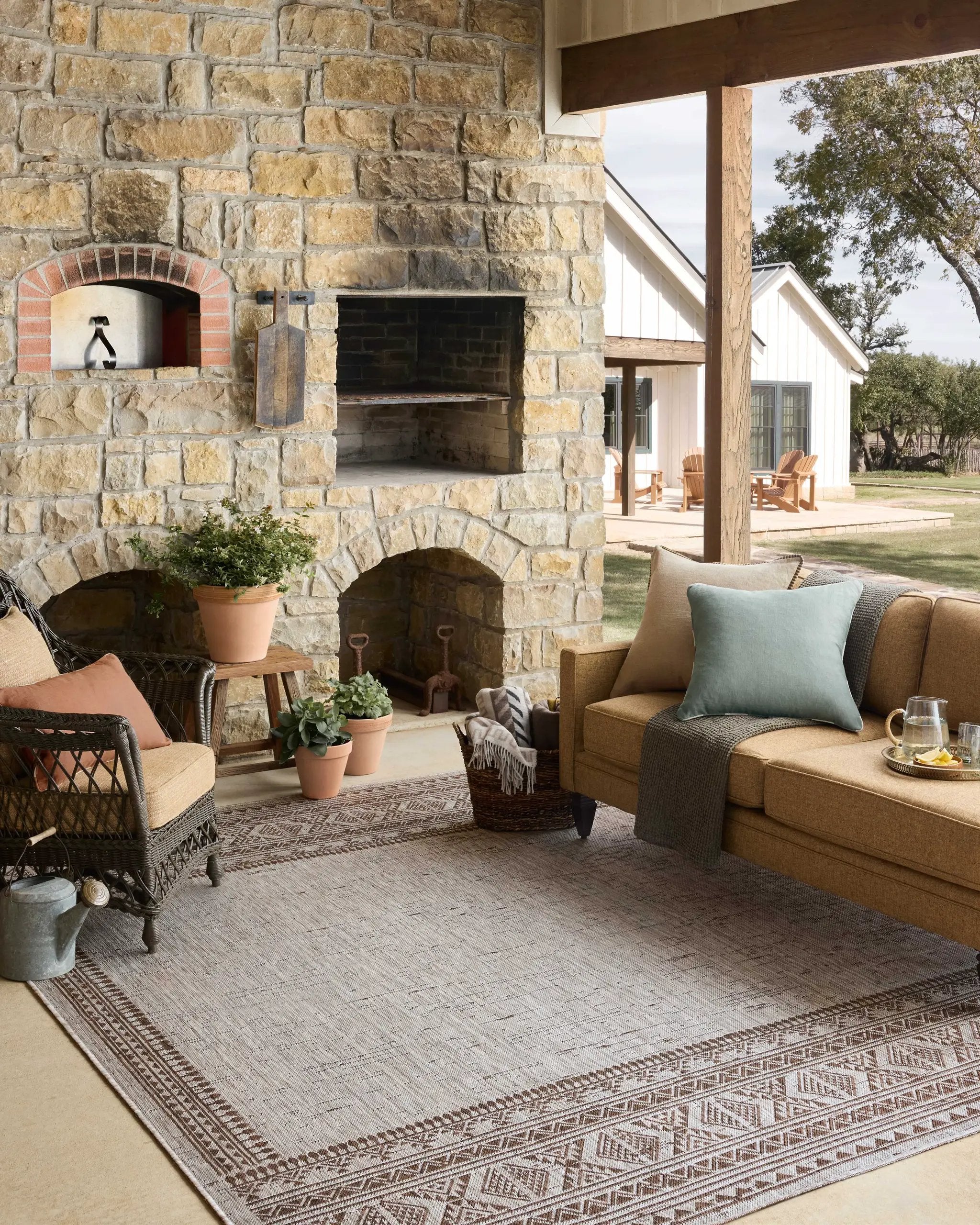 Easton ESN-01 Coffee / Dove Area Rug by Loloi