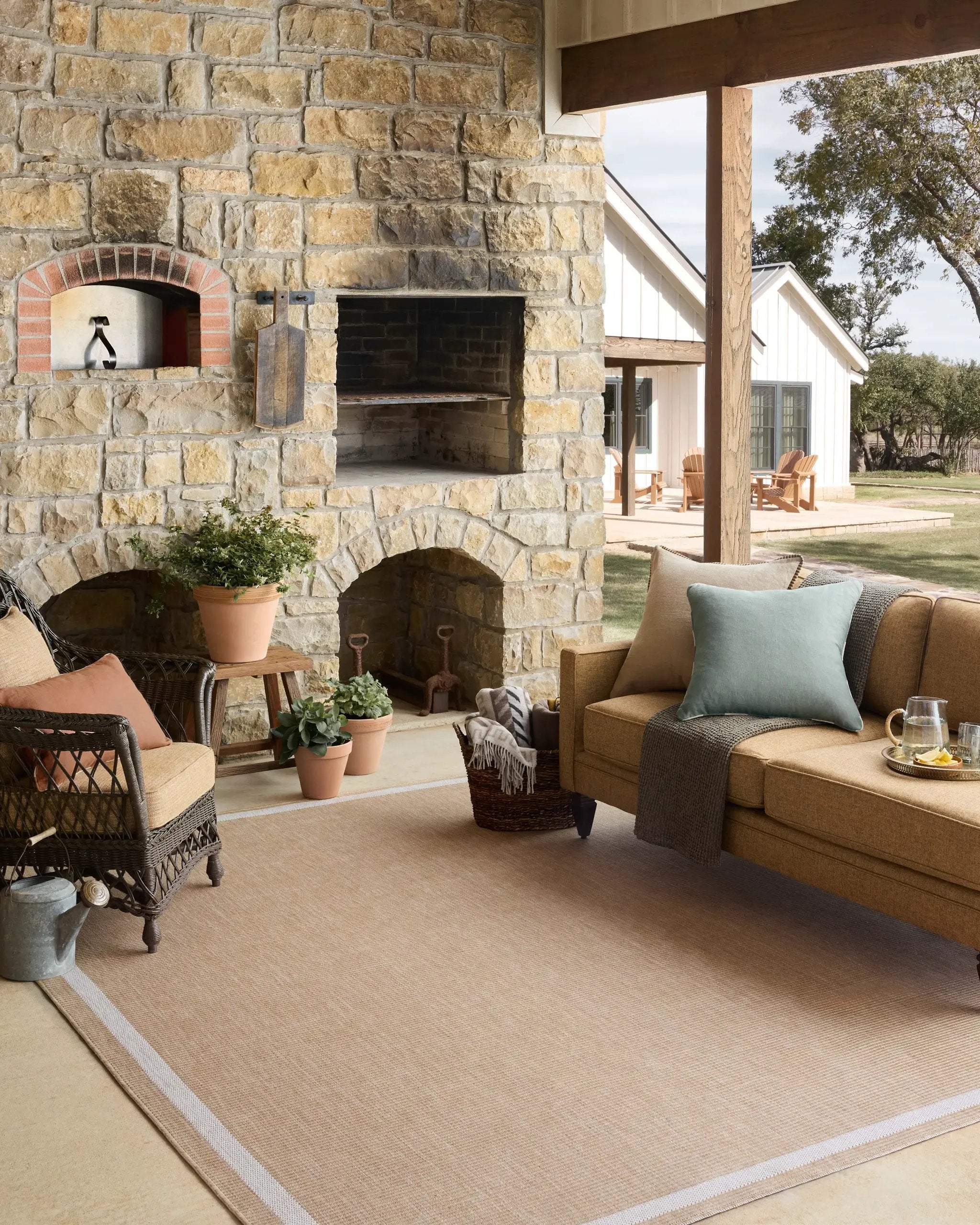Easton ESN-05 Wheat / Ivory Area Rug by Loloi