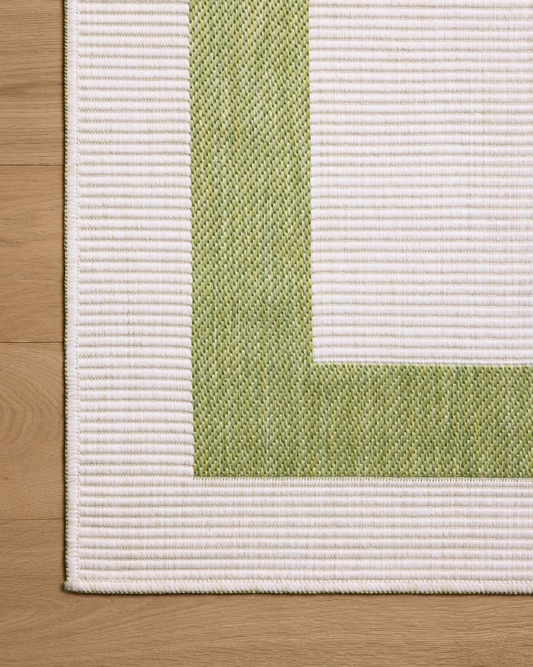 Easton ESN-07 Green / Ivory Area Rug by Loloi