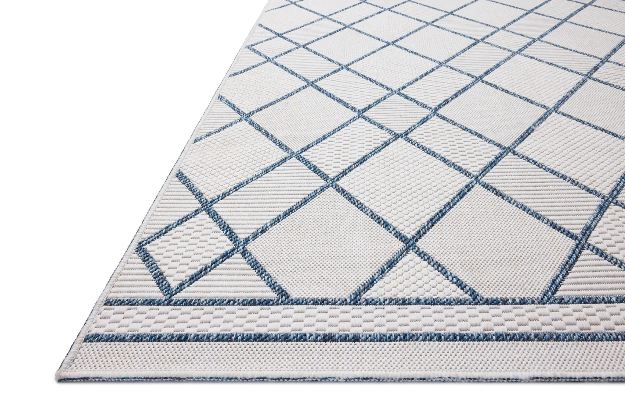 Easton ESN-08 Ivory / Denim Area Rug by Loloi