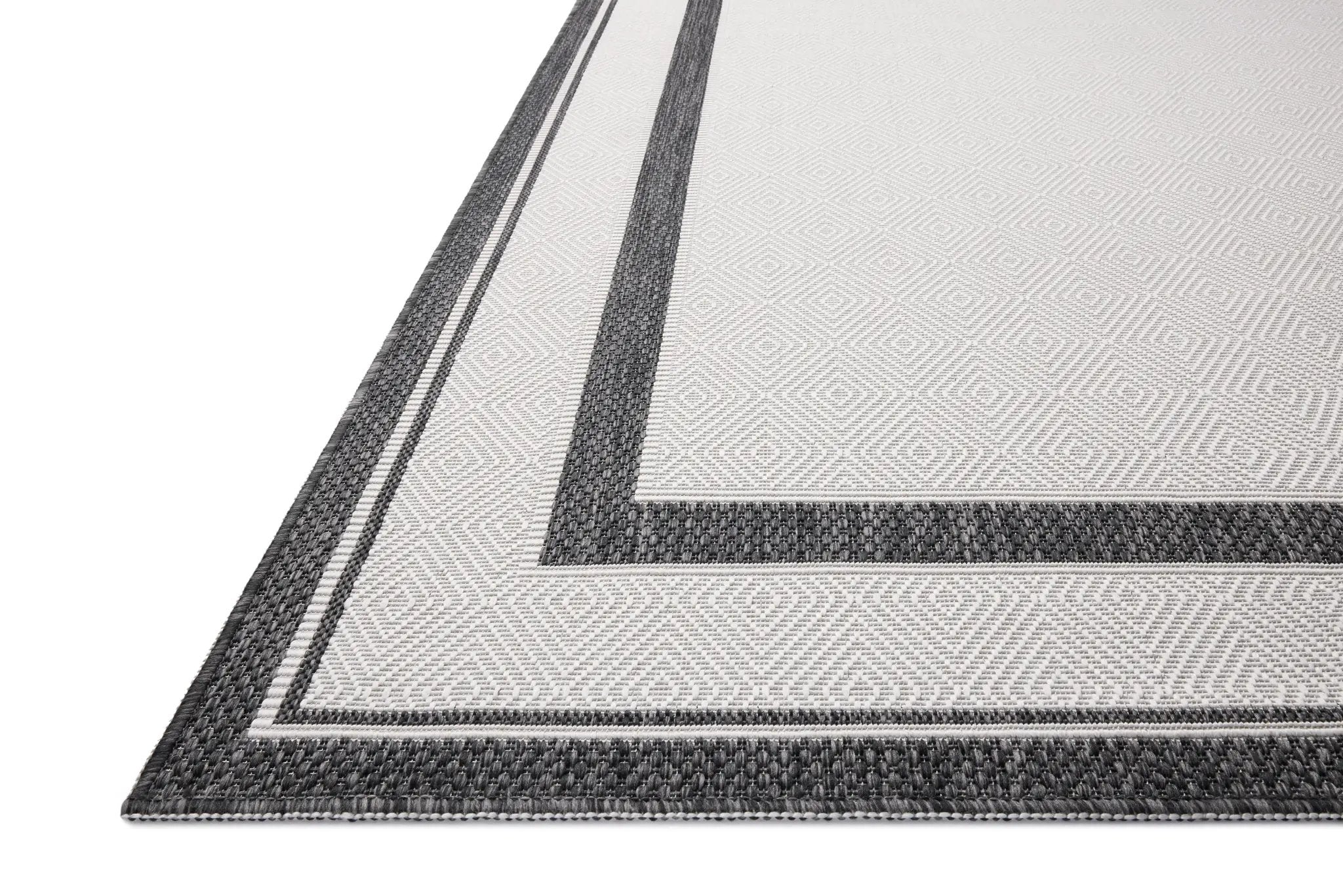 Easton ESN-11 Onyx / Ivory Area Rug by Loloi