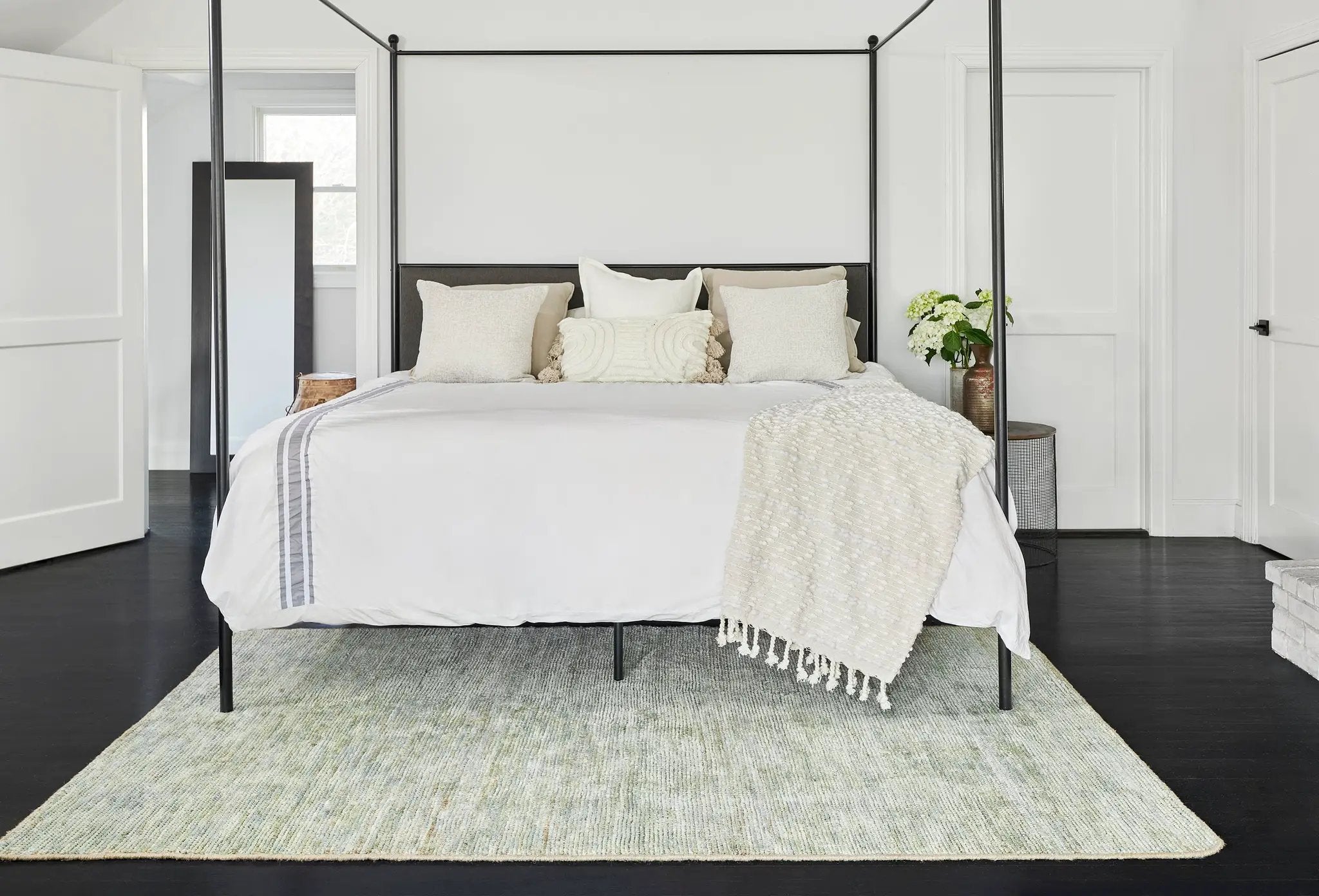 Etra ET-01 Green Area Rug by Momeni