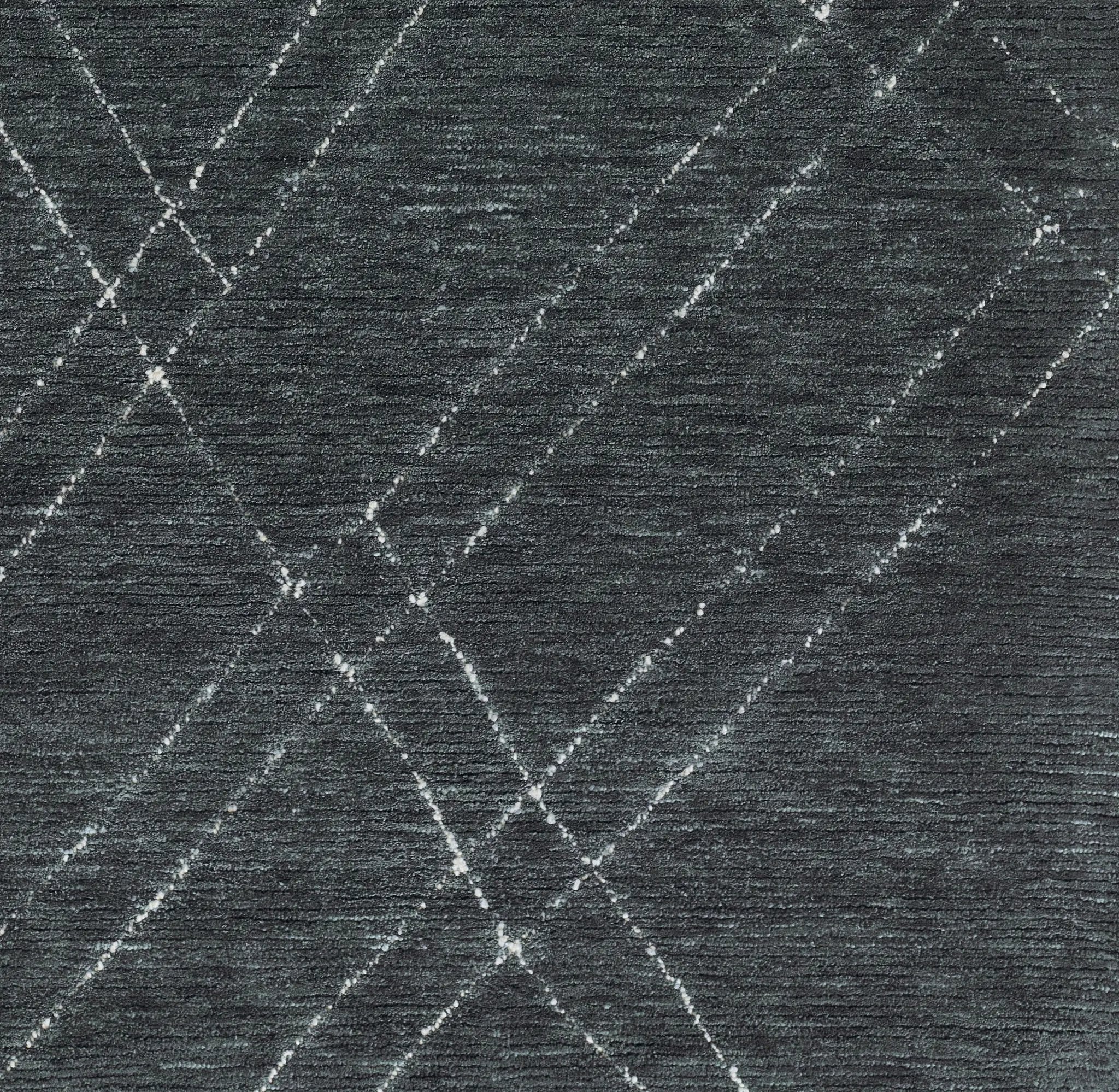 Everett EVT-4 Blue Area Rug by Momeni