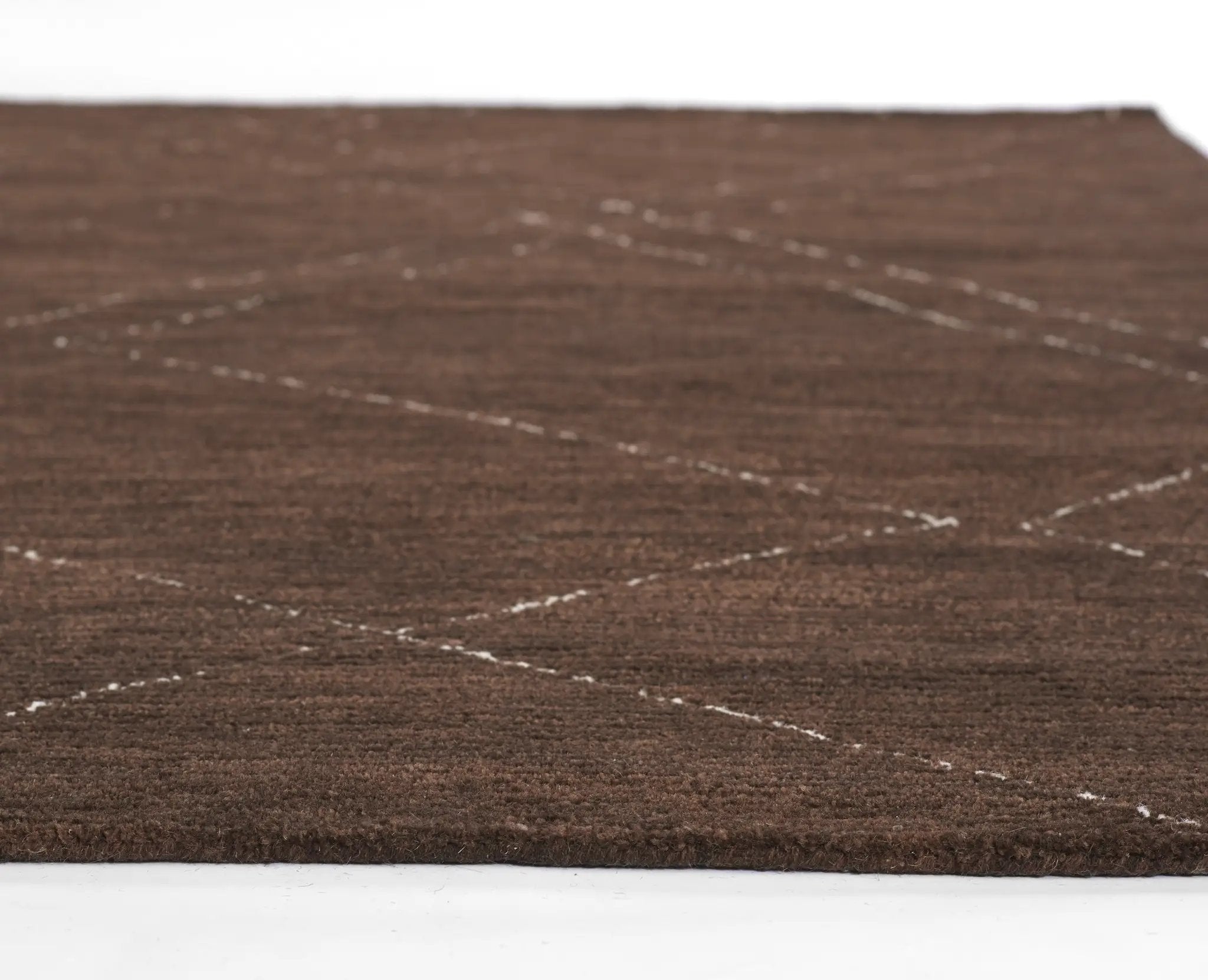 Everett EVT-4 Brown Area Rug by Momeni