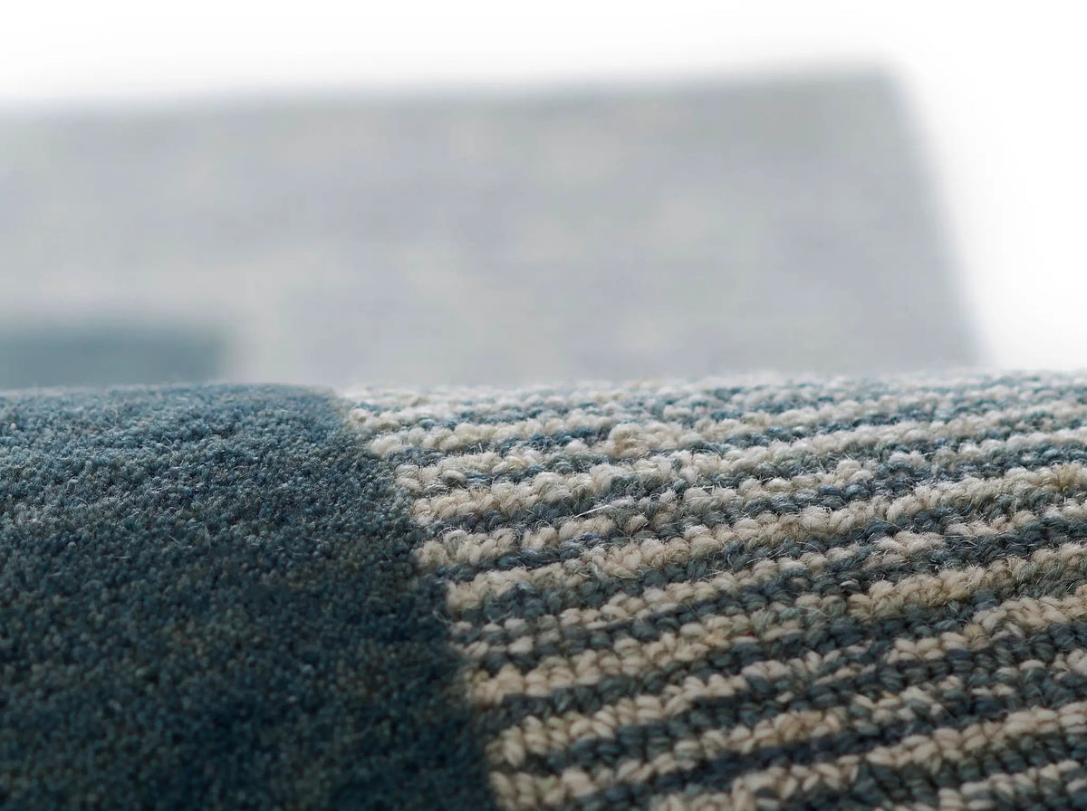 Everett EVT-6 Blue Area Rug by Momeni
