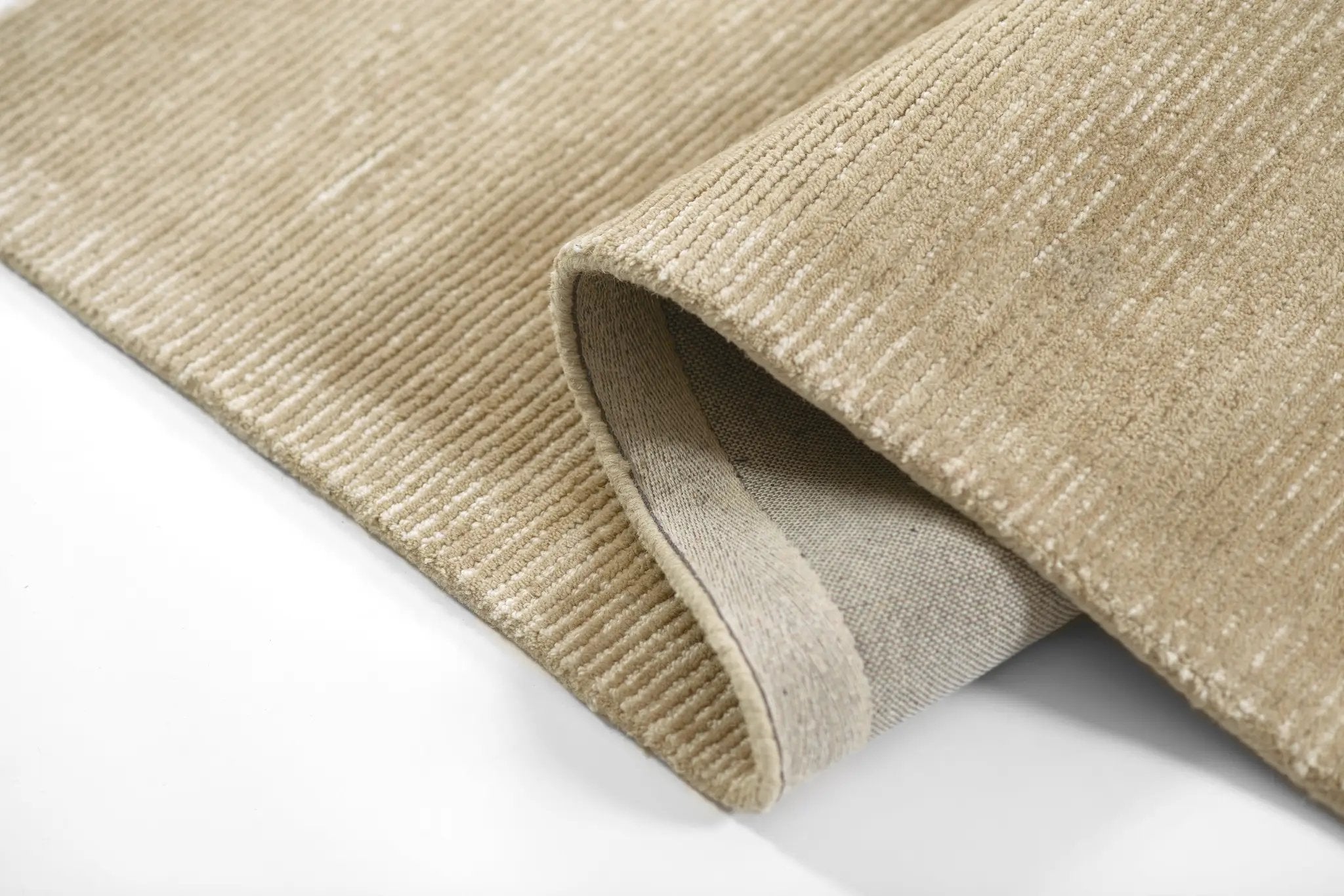 Everett EVT-8 Taupe Area Rug by Momeni