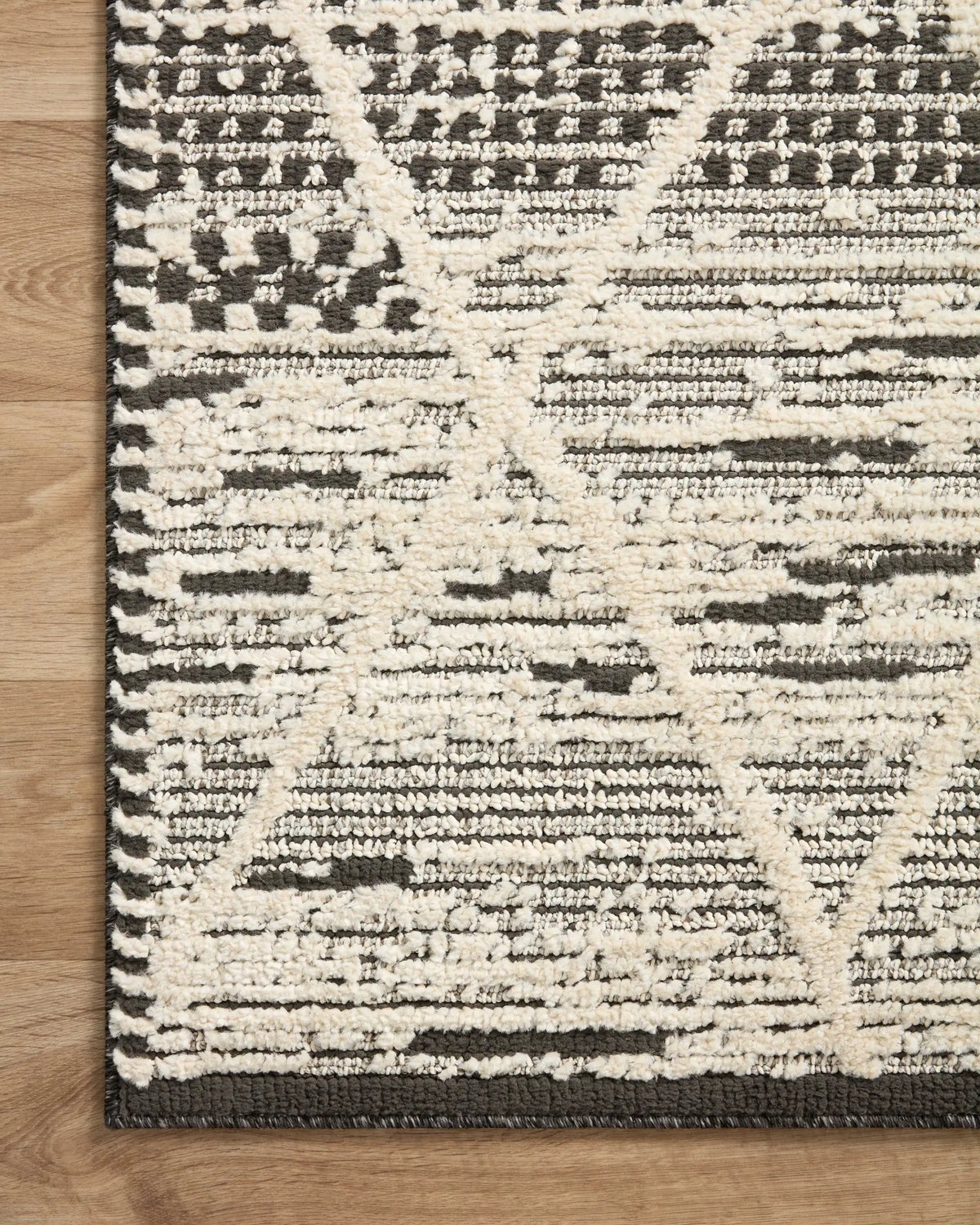 Fabian FAB-03 Charcoal / Ivory Area Rug by Loloi