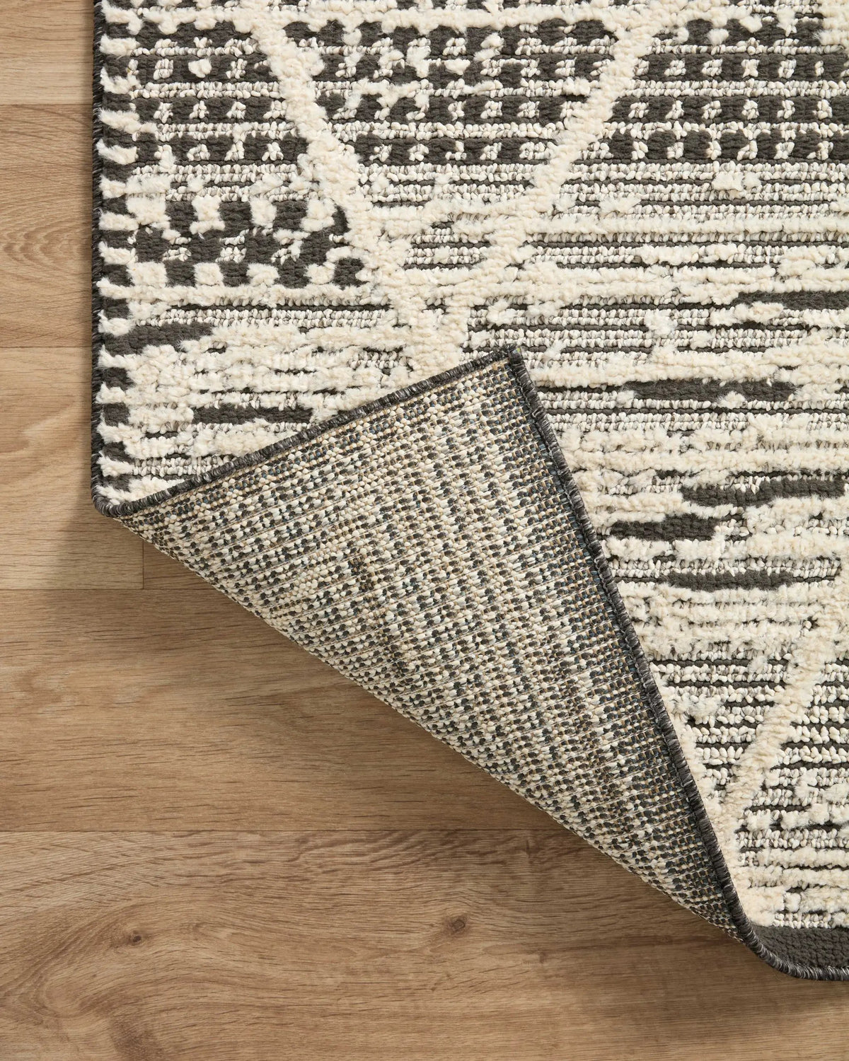 Fabian FAB-03 Charcoal / Ivory Area Rug by Loloi