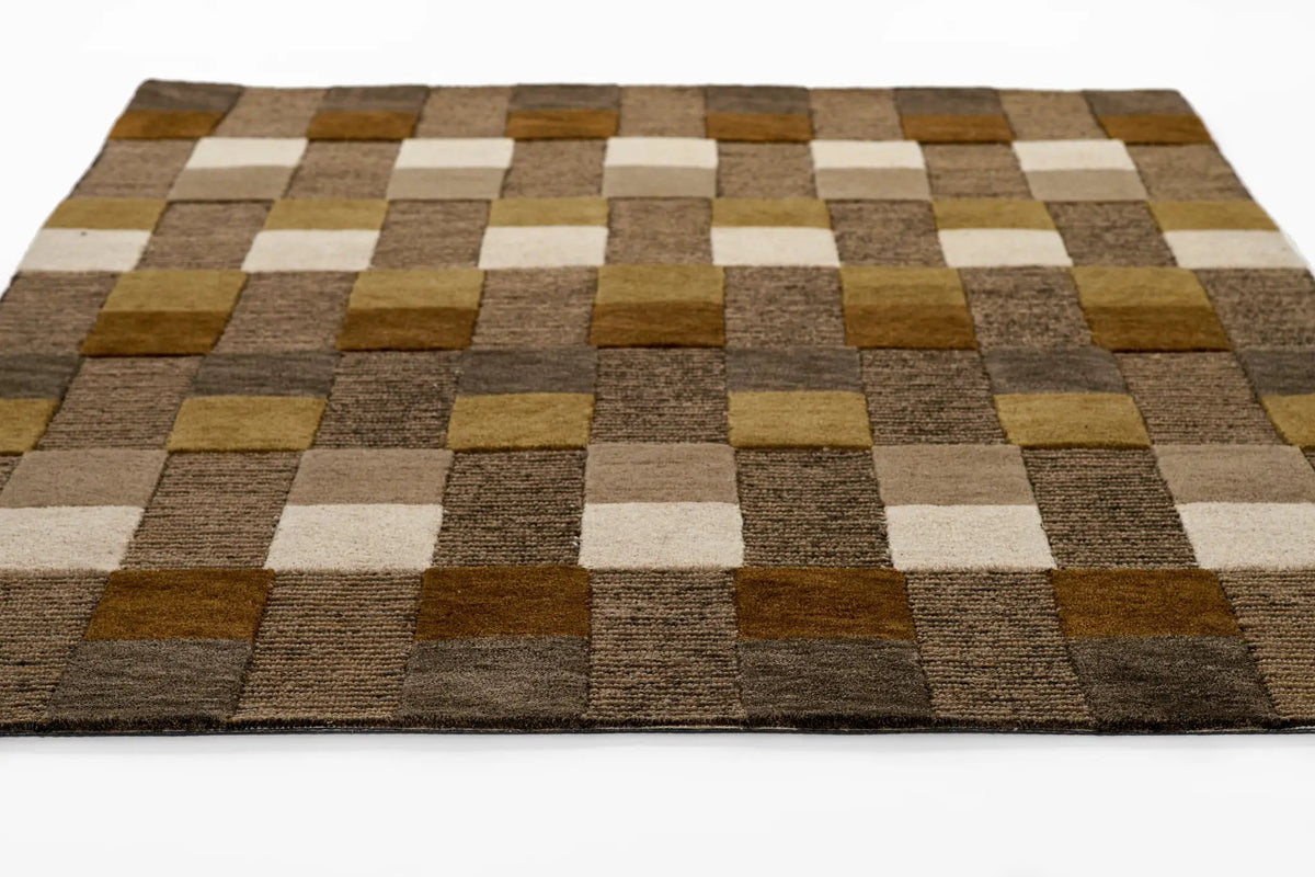 Fletcher FLT-1 Brown Area Rug by Momeni