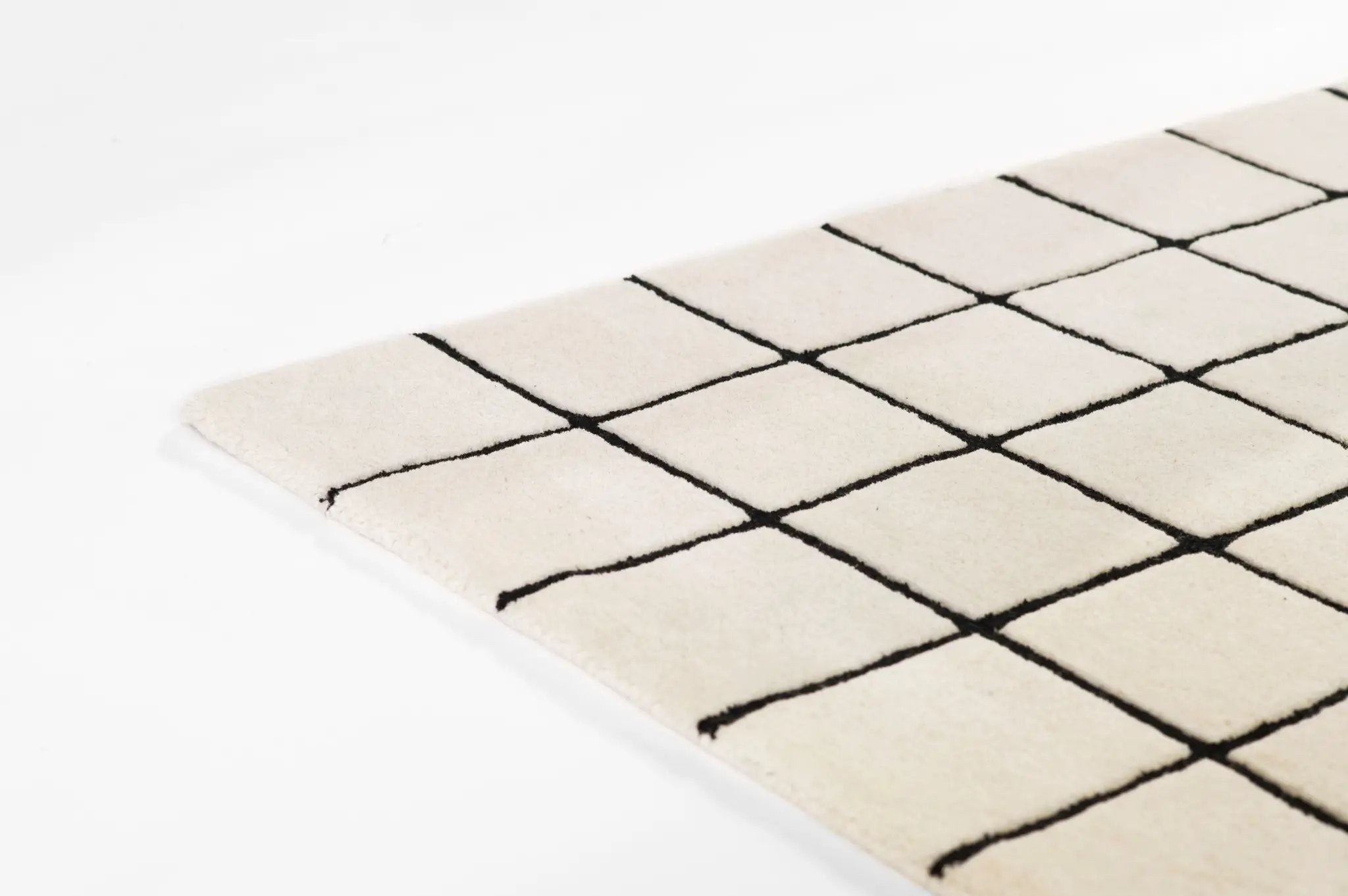 Form FRM-3 Ivory Area Rug by Momeni