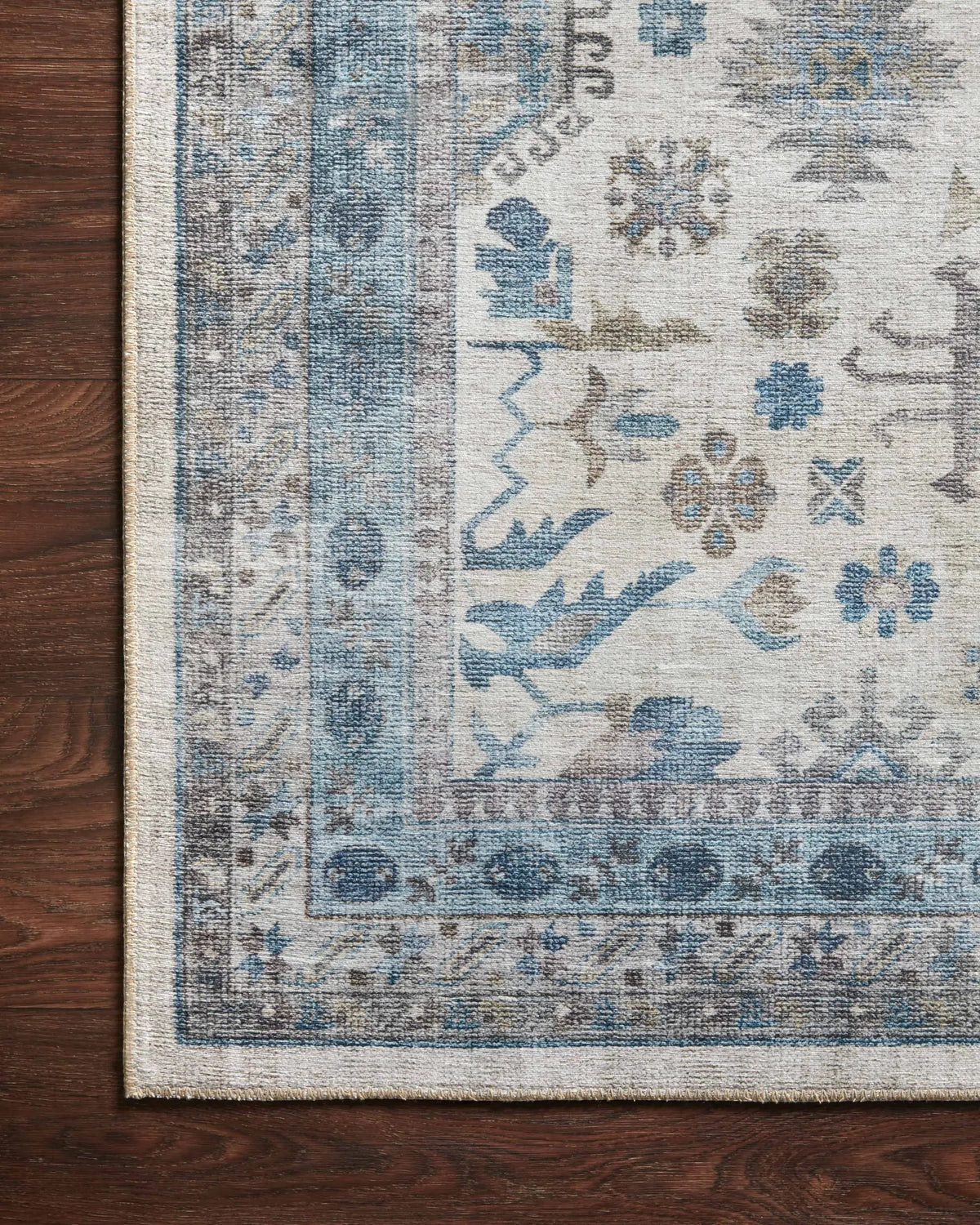 Heidi HEI-04 Ivory / Ocean Area Rug by Loloi