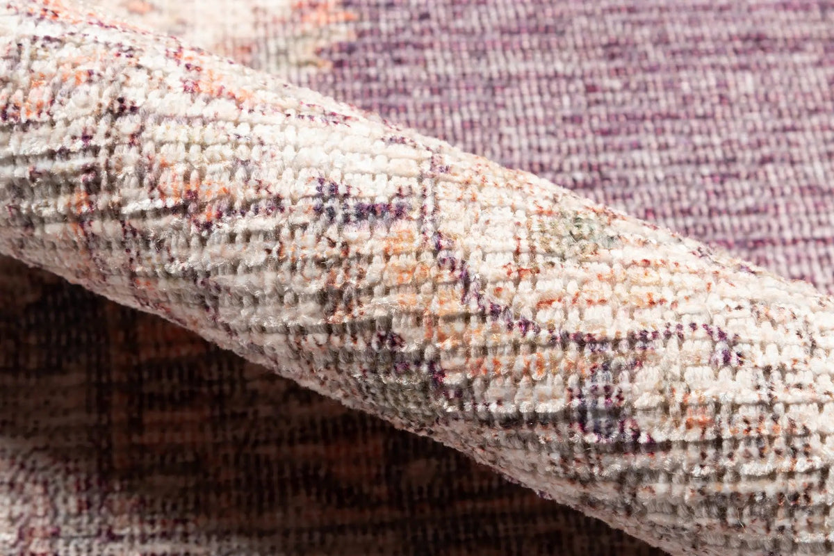 Helena HEL-5 Plum Area Rug by Momeni