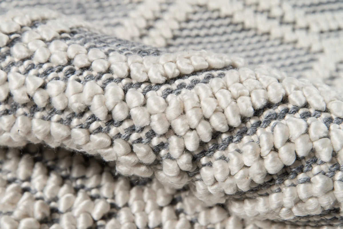Hermosa HRM-1 Gray Area Rug by Momeni