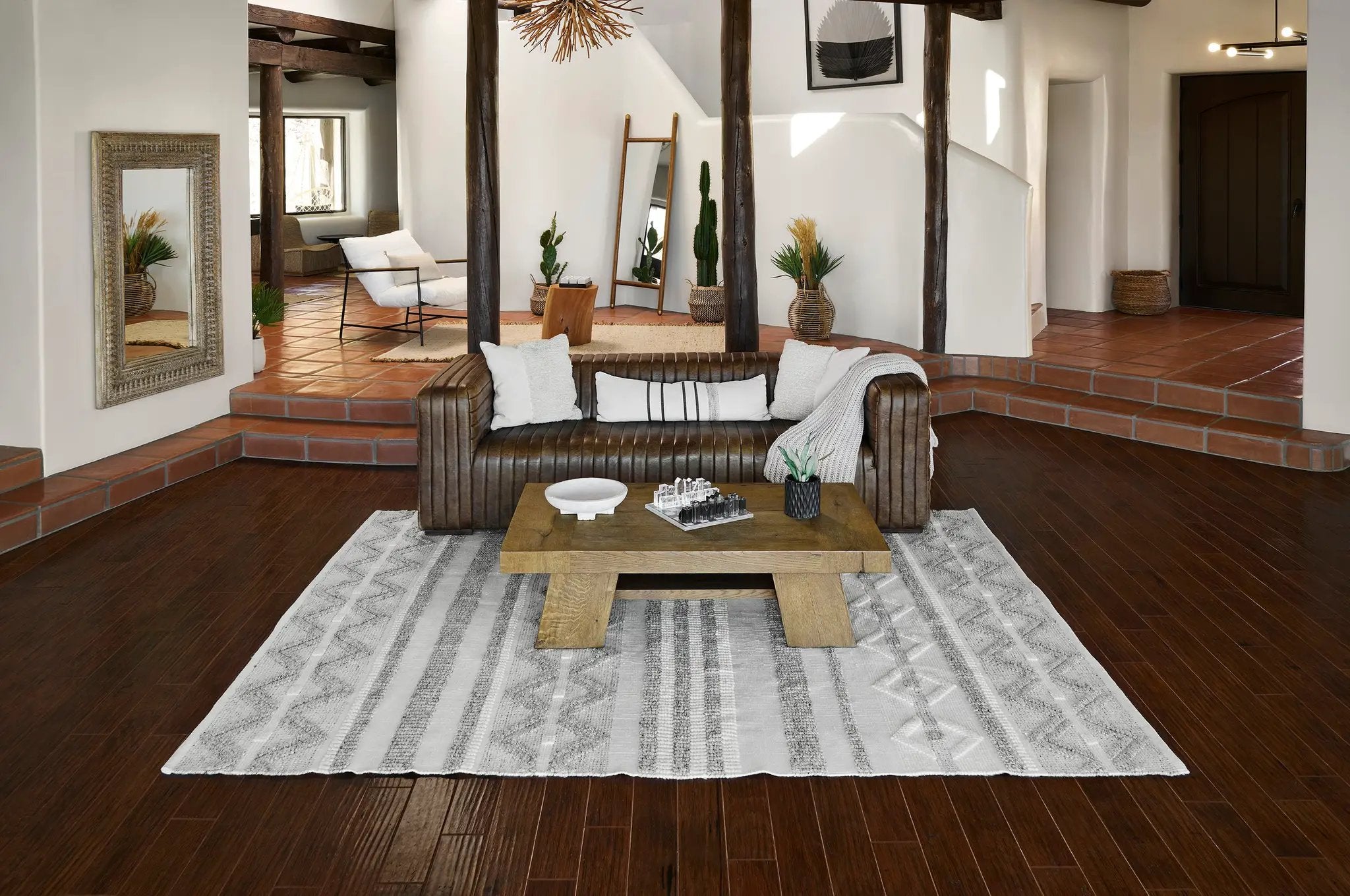 Hermosa HRM-3 Ivory Area Rug by Momeni