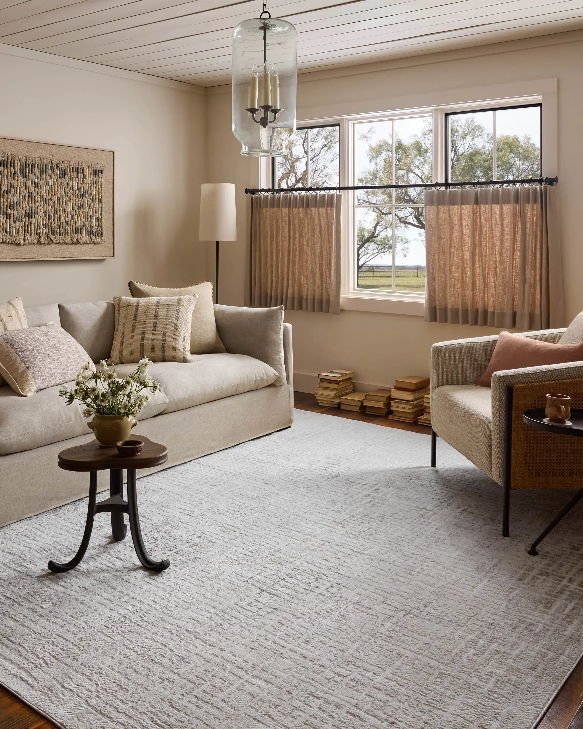Hollis HOL-03 Ivory / Stone Area Rug by Loloi