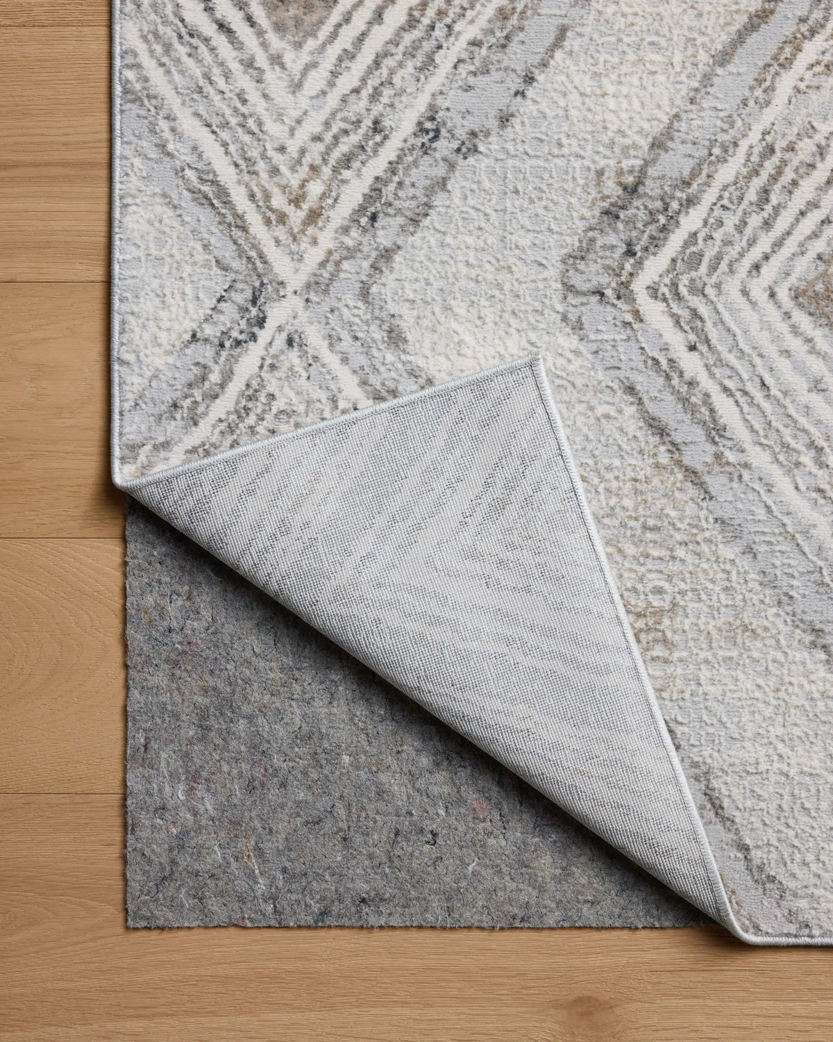 Hollis HOL-05 Mist / Natural Area Rug by Loloi