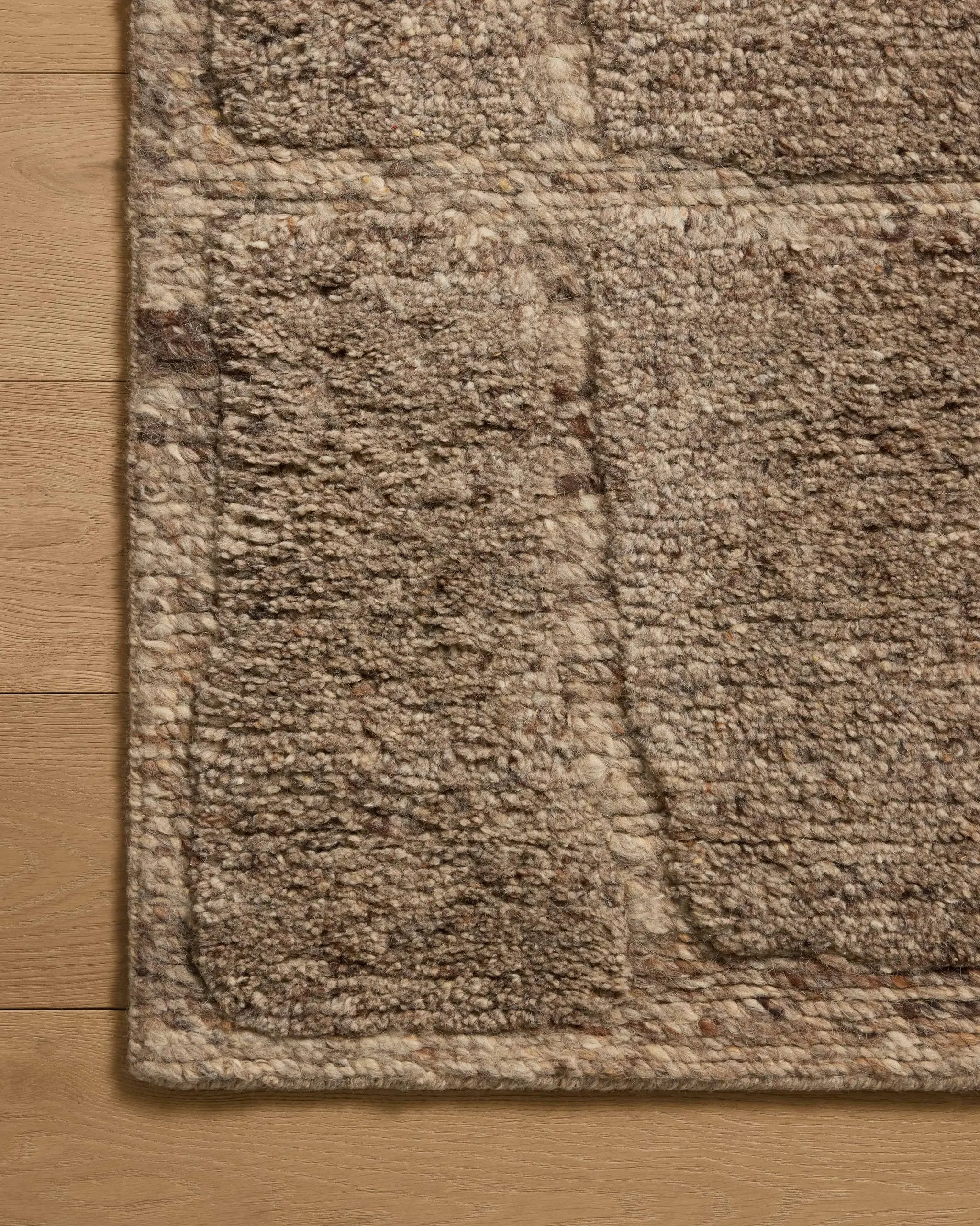 Hughes HUS-01 Taupe Area Rug by Loloi
