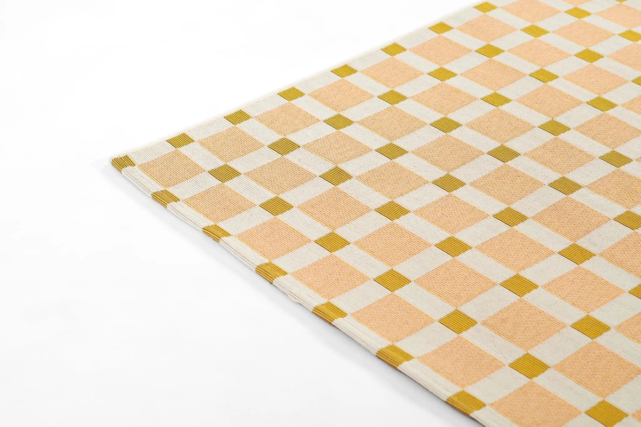 Icon ICN-1 Pink Area Rug by Novogratz by Momeni