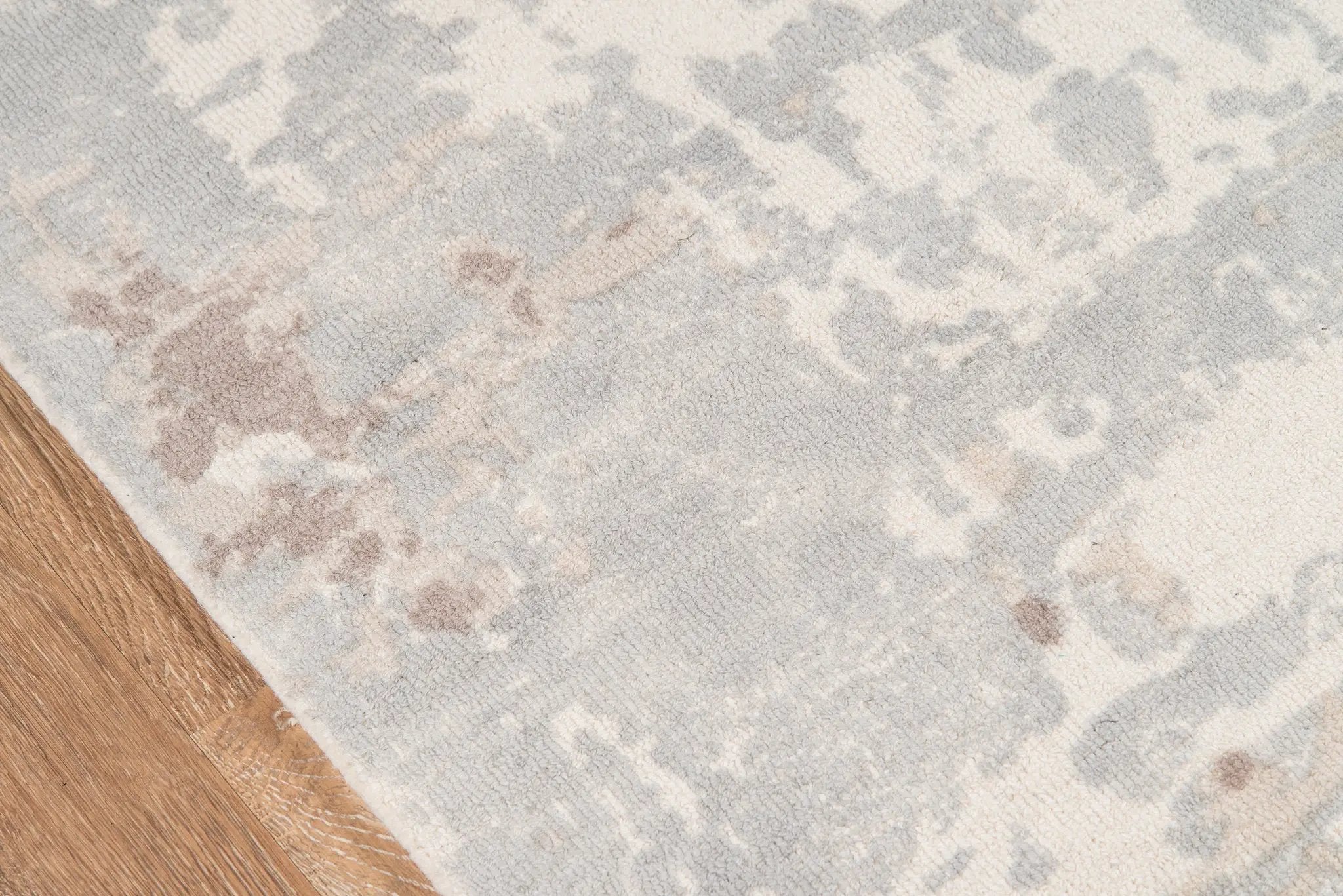 Illusions IL-01 Beige Area Rug by Momeni