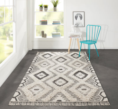 Novogratz Indio IND-5 Black Hand Woven Area Rug by Momeni