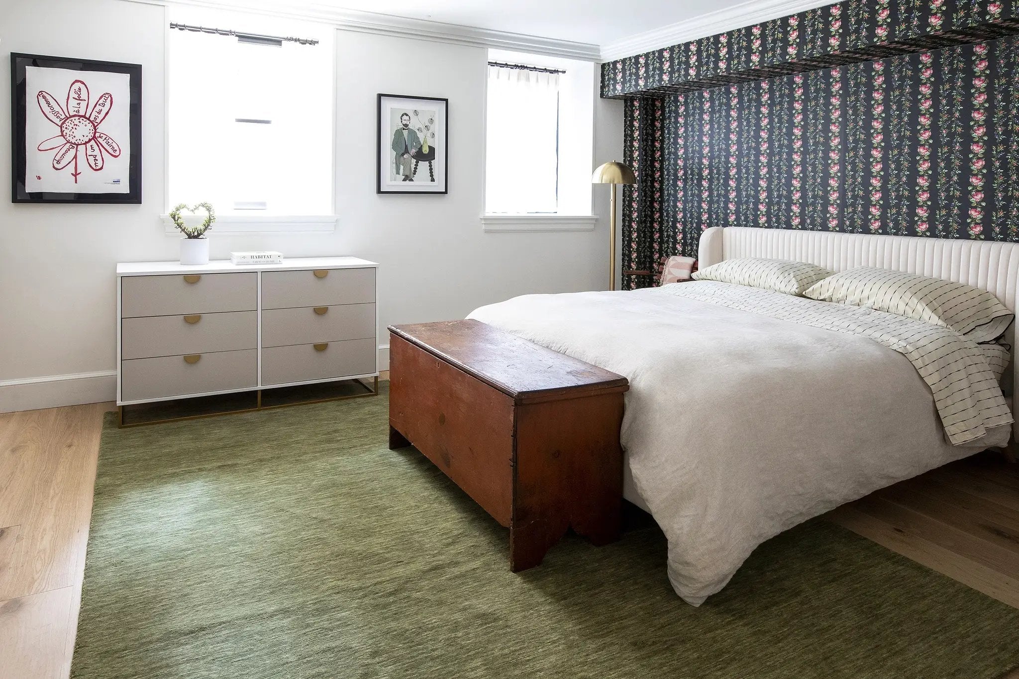 Novogratz Iris IR-01 Green Hand Loomed Area Rug by Momeni