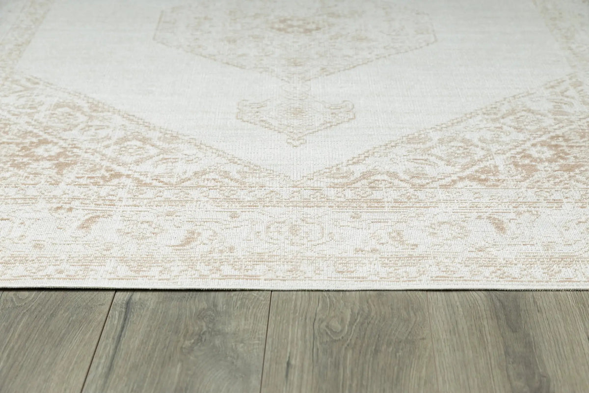 Isabella ISA-10 Brown Area Rug by Momeni