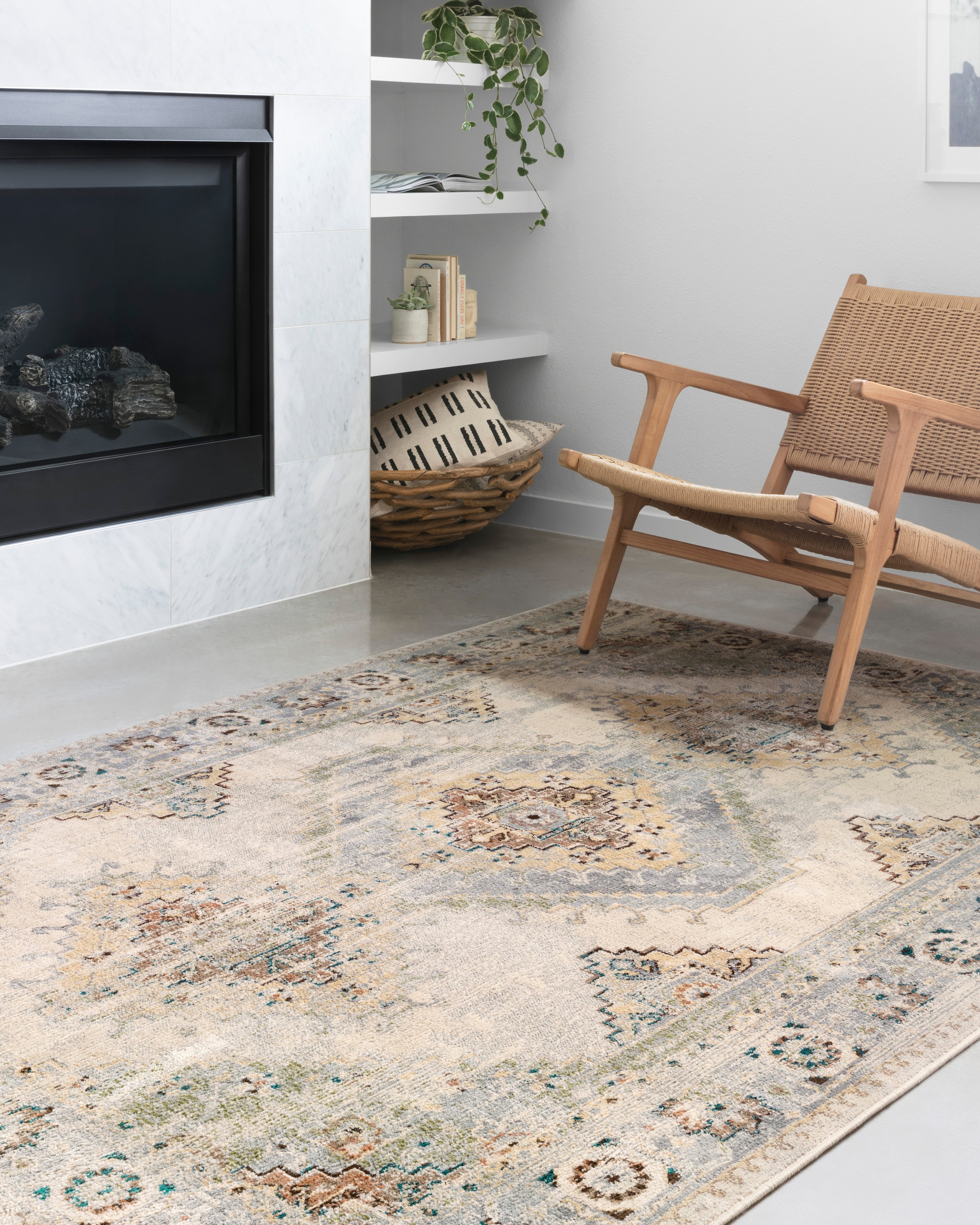Loloi Isadora ISA-01 Oatmeal / Silver Area Rug