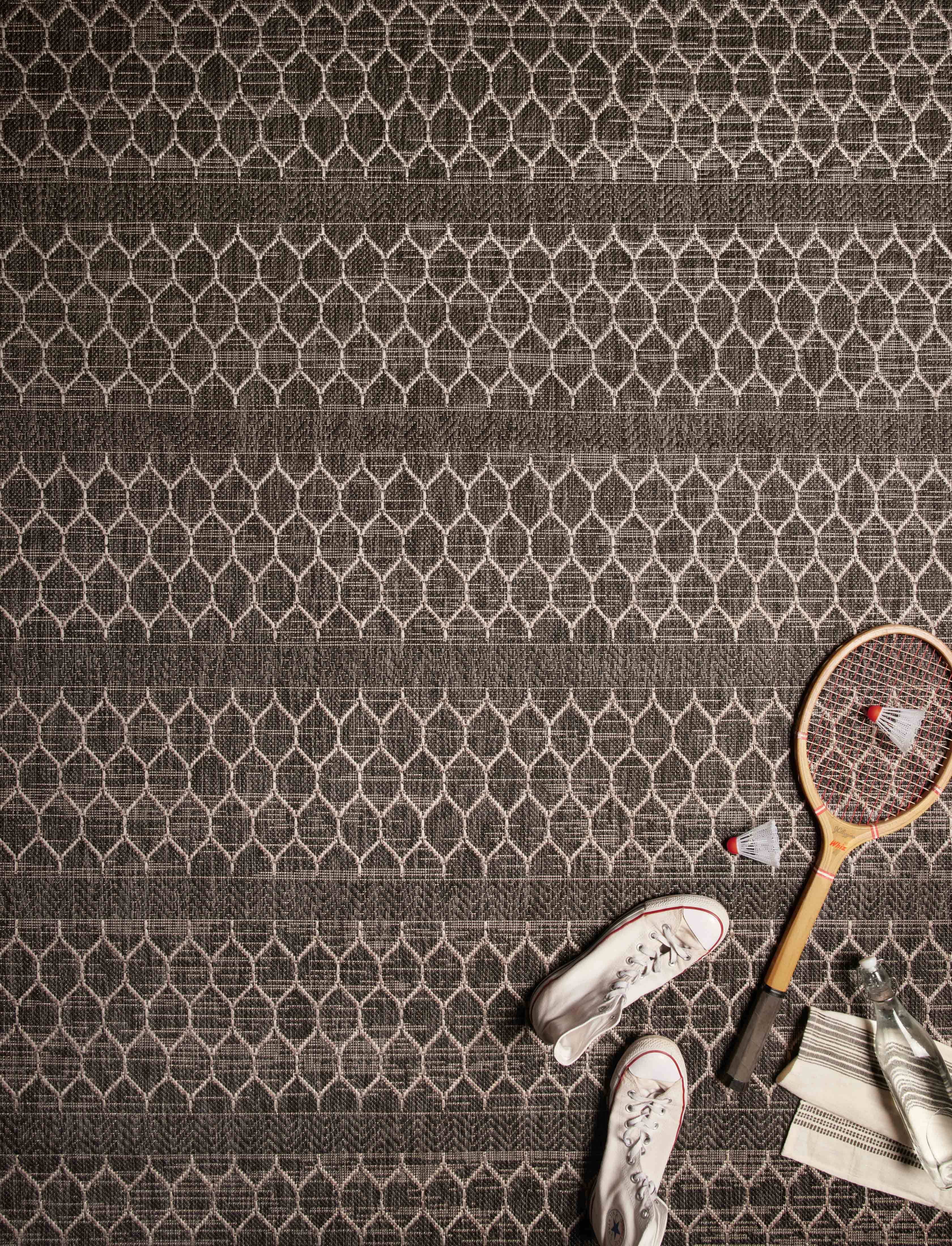 Loloi Isle IE-01 Black / Grey Area Rug