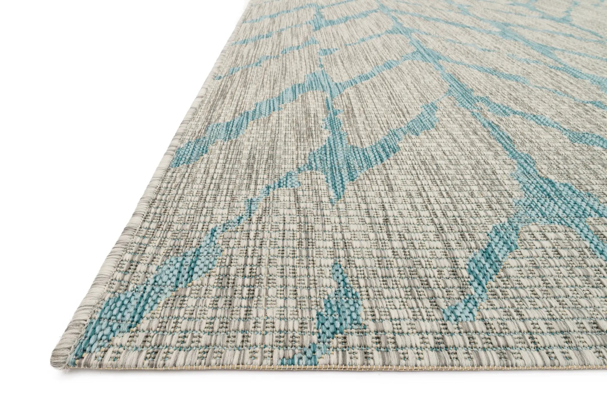 Isle IE-02 Mist / Aqua Area Rug by Loloi