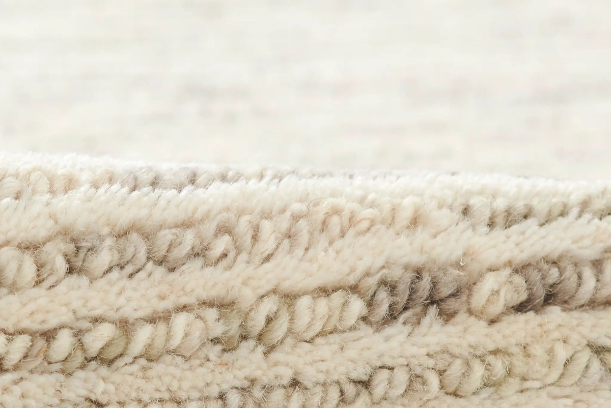 Jax JAX-1 Light-Gray Area Rug by Momeni