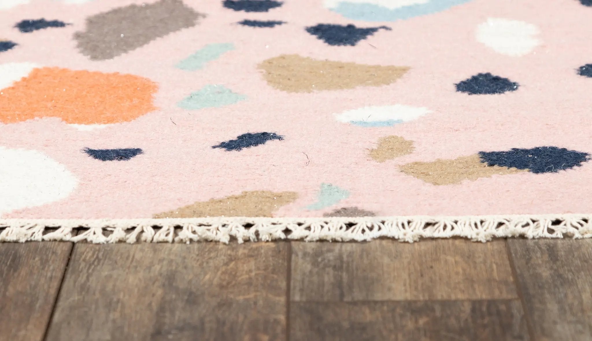 Jem JEM-2 Terri Pink Area Rug by Novogratz by Momeni