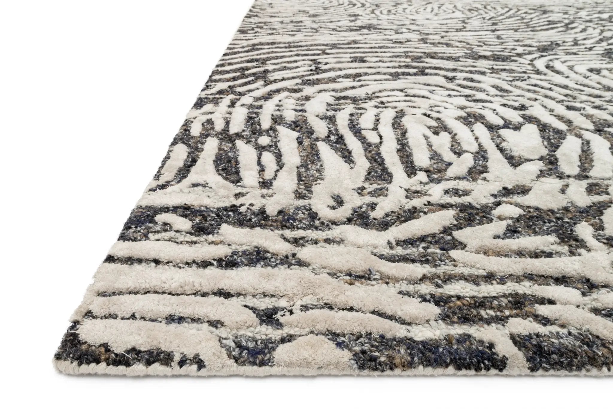 Juneau JY-04 Charcoal / Silver Area Rug by Loloi