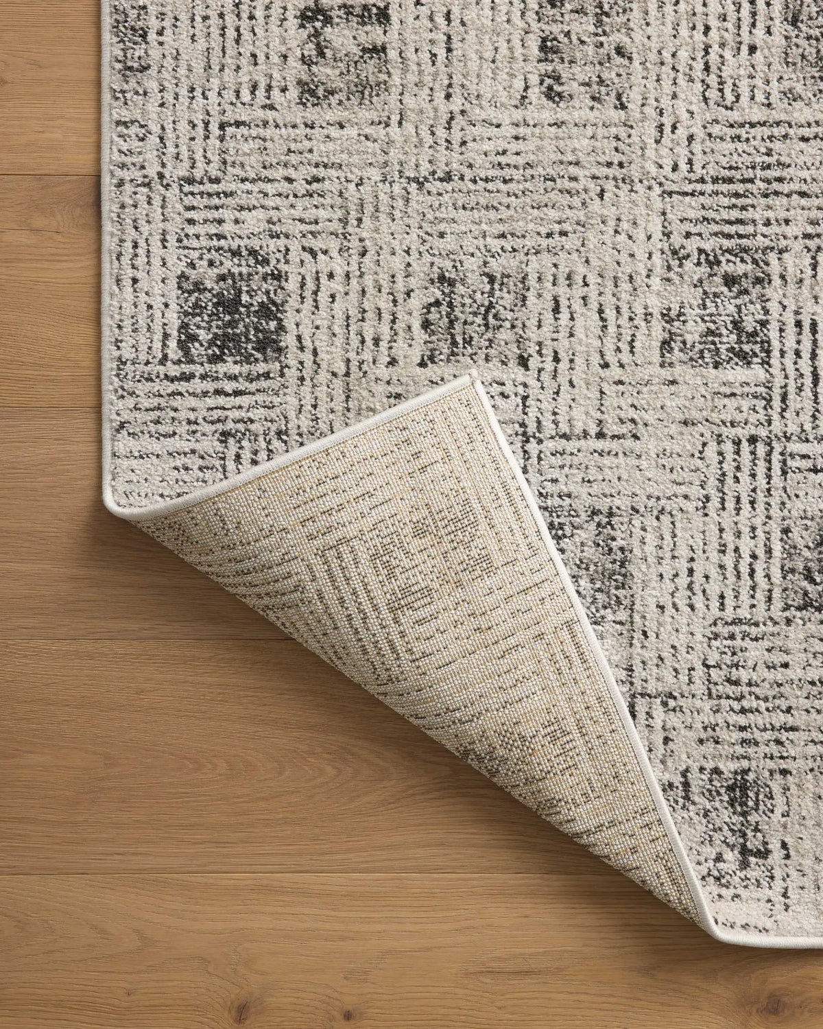 Kamala KAM-01 Grey / Graphite Area Rug by Loloi